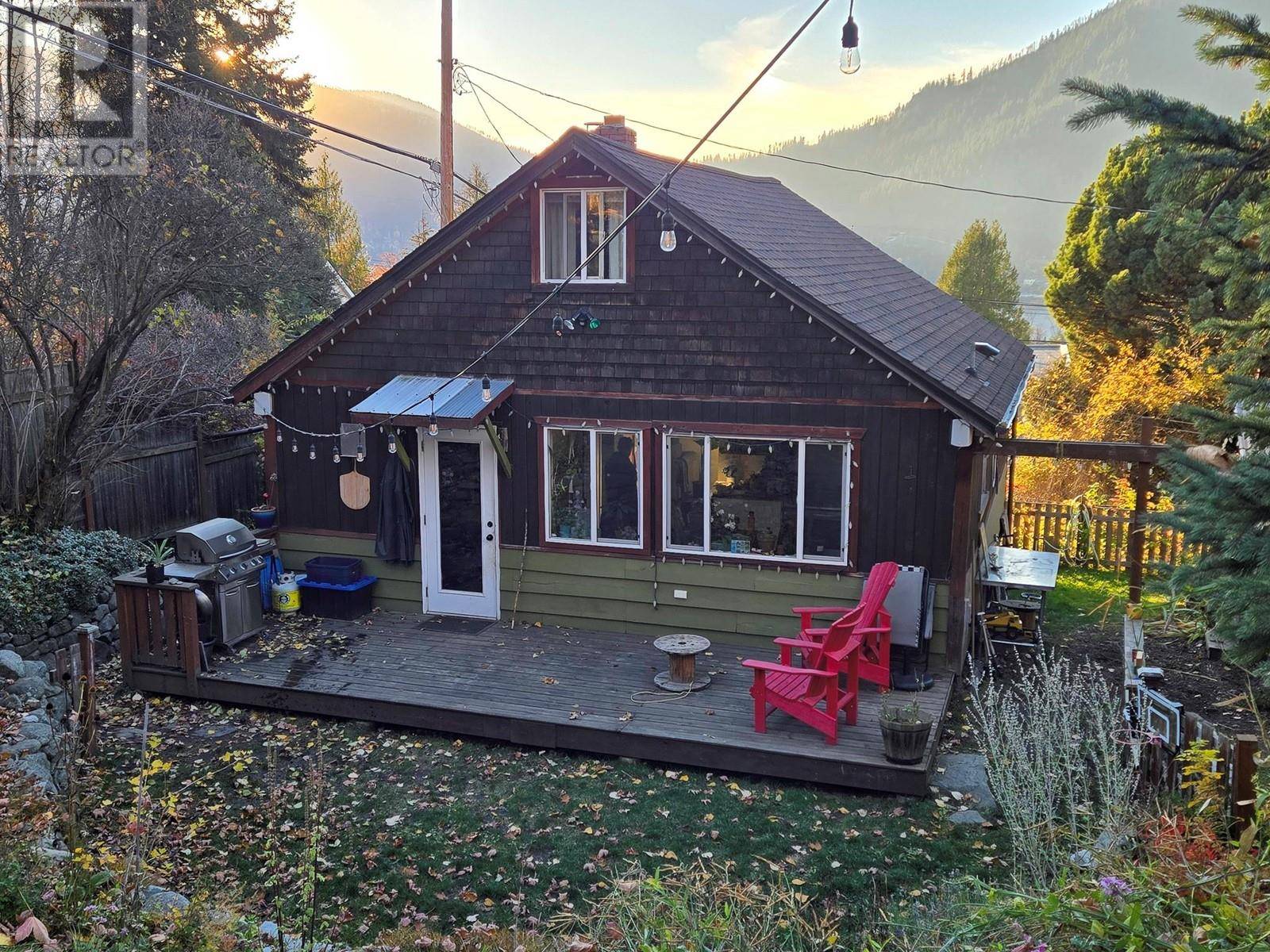 Nelson, BC V1L3A1,701 SEVENTH Street