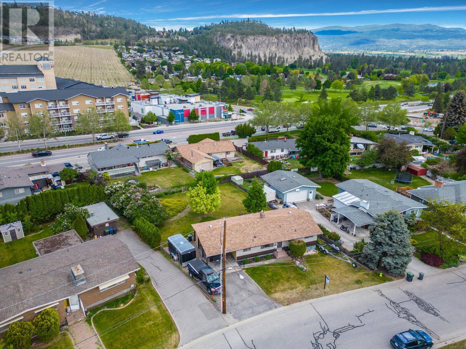 Kelowna, BC V1Y4G4,715 Glenburn Street