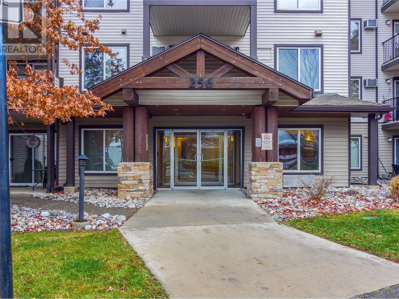 Penticton, BC V2A2V6,256 Hastings AVE #411