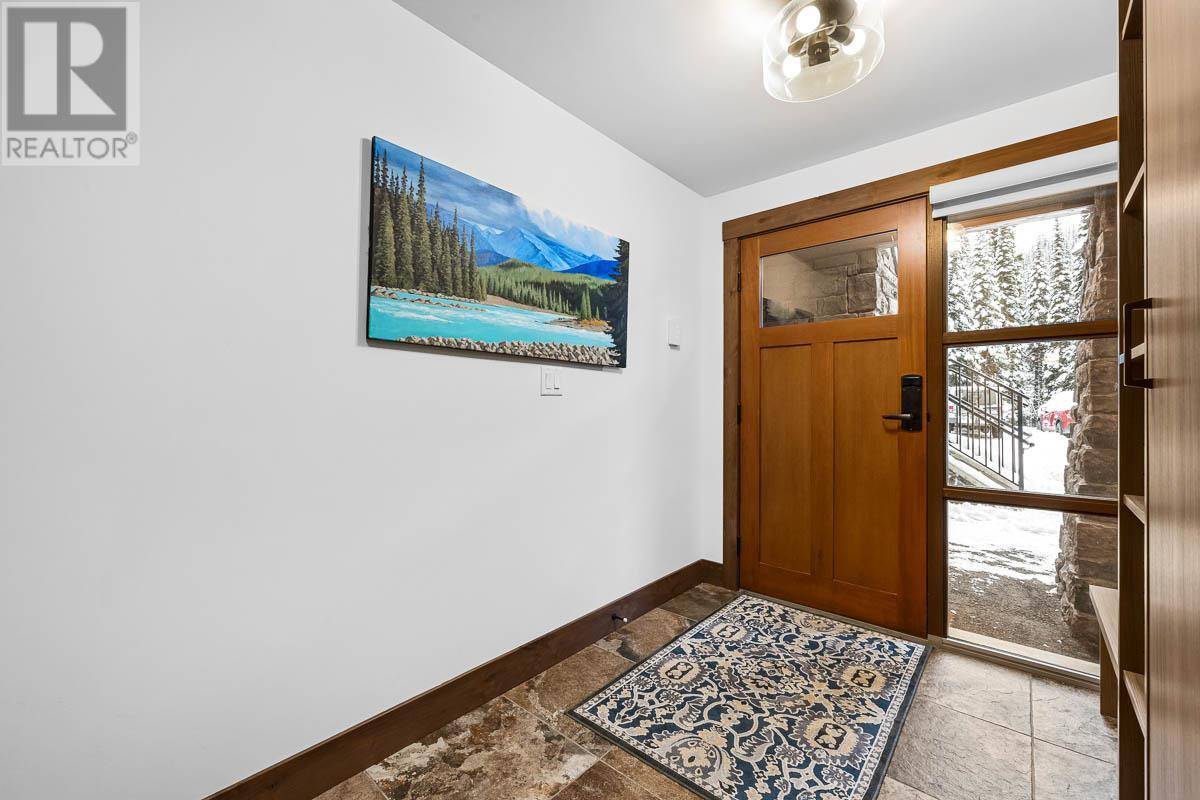 Sun Peaks, BC V0E5N0,3280 Village WAY #22