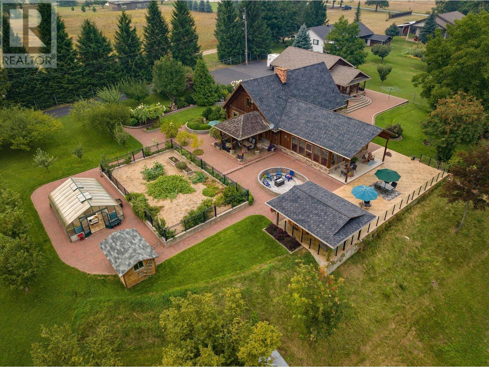 Shoreacres, BC V1N4P8,906 JAMES Road