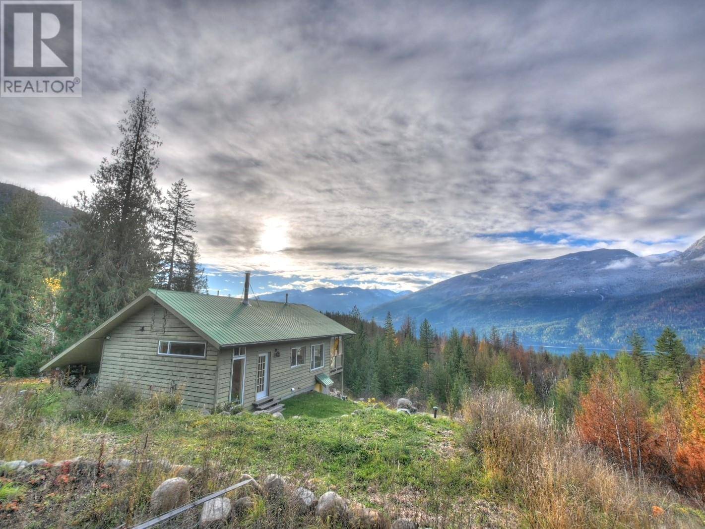 Silverton, BC V0G1S0,9155 Highway 6