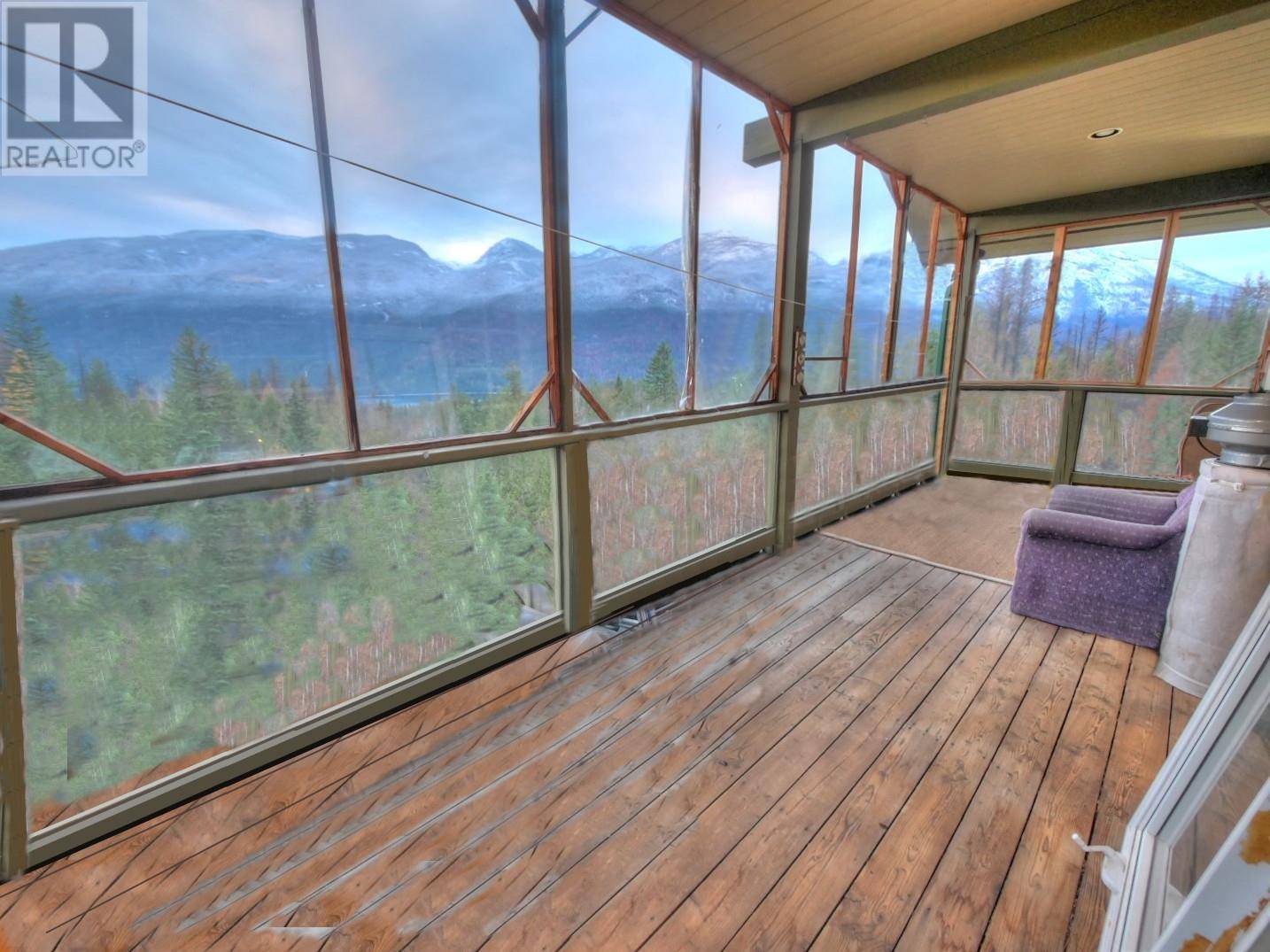 Silverton, BC V0G1S0,9155 Highway 6