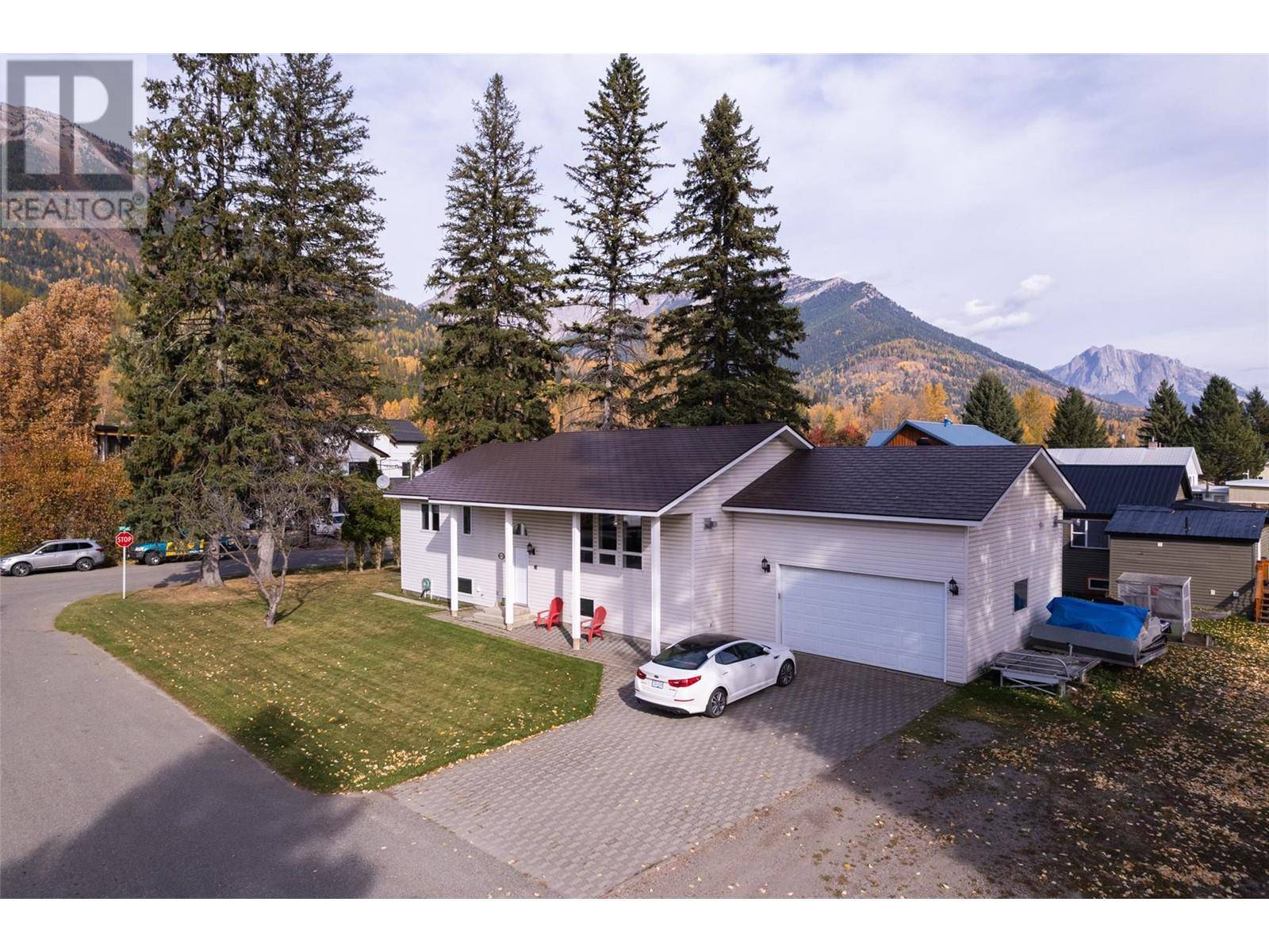 Fernie, BC V0B1M0,802 11th Avenue