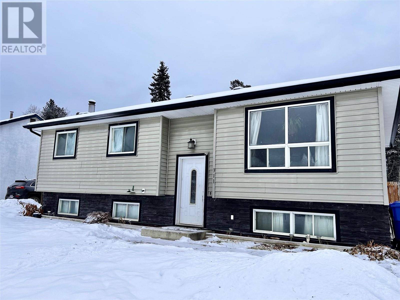 Tumbler Ridge, BC V0C2W0,311 COTTONWOOD Avenue