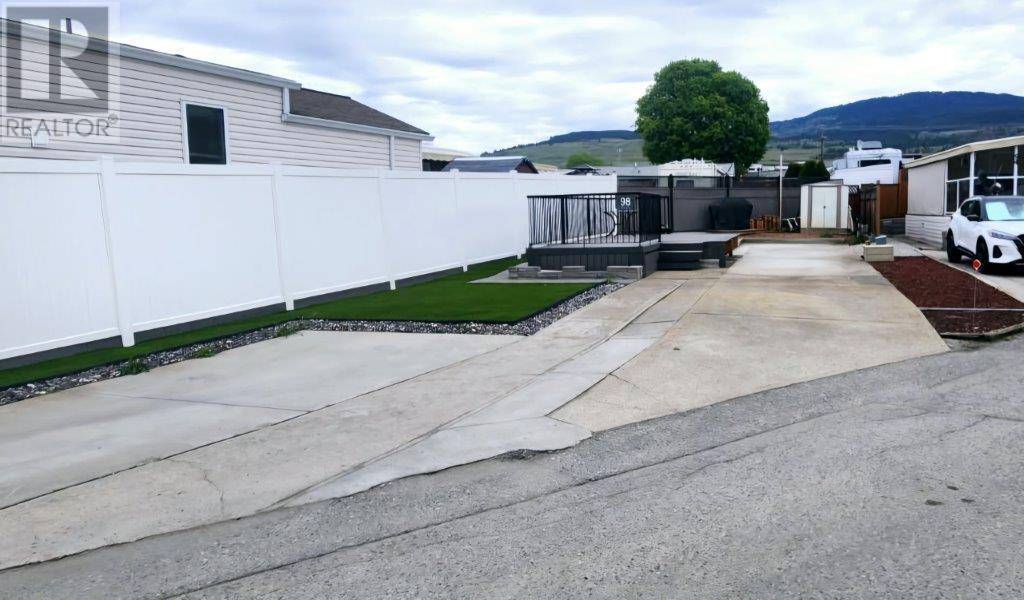 Kelowna, BC V4V1P4,415 Commonwealth RD #98
