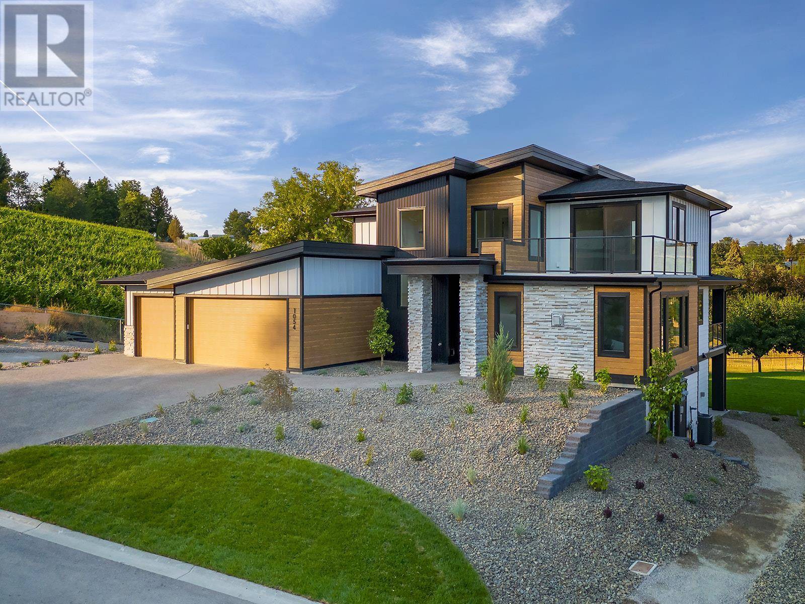 West Kelowna, BC V1Z0A6,1054 Oak Barrel Place