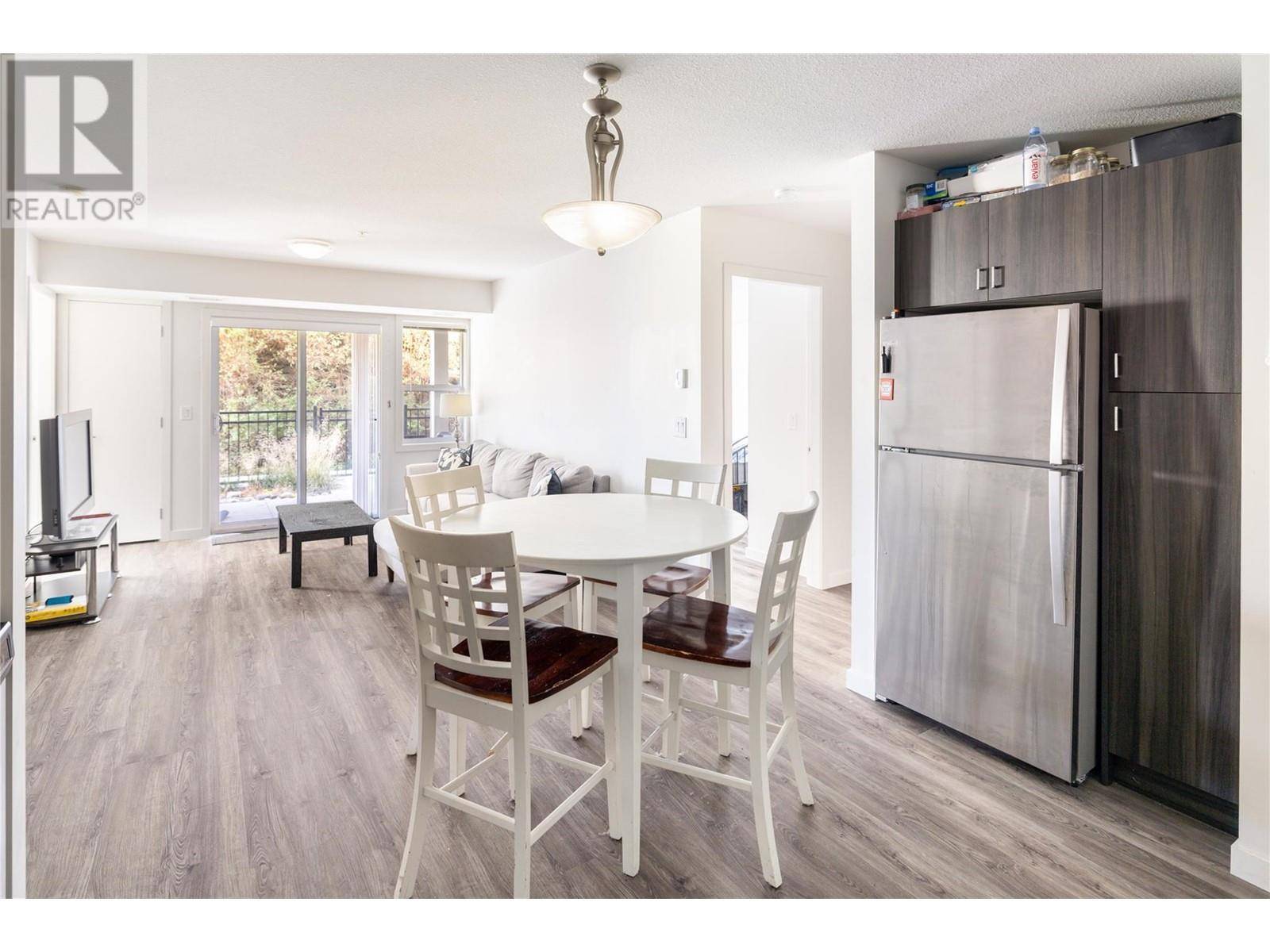 Kelowna, BC V1V0C8,655 Academy WAY #107