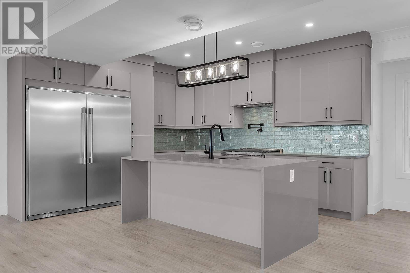West Kelowna, BC V4T1A3,3576 Silver Way
