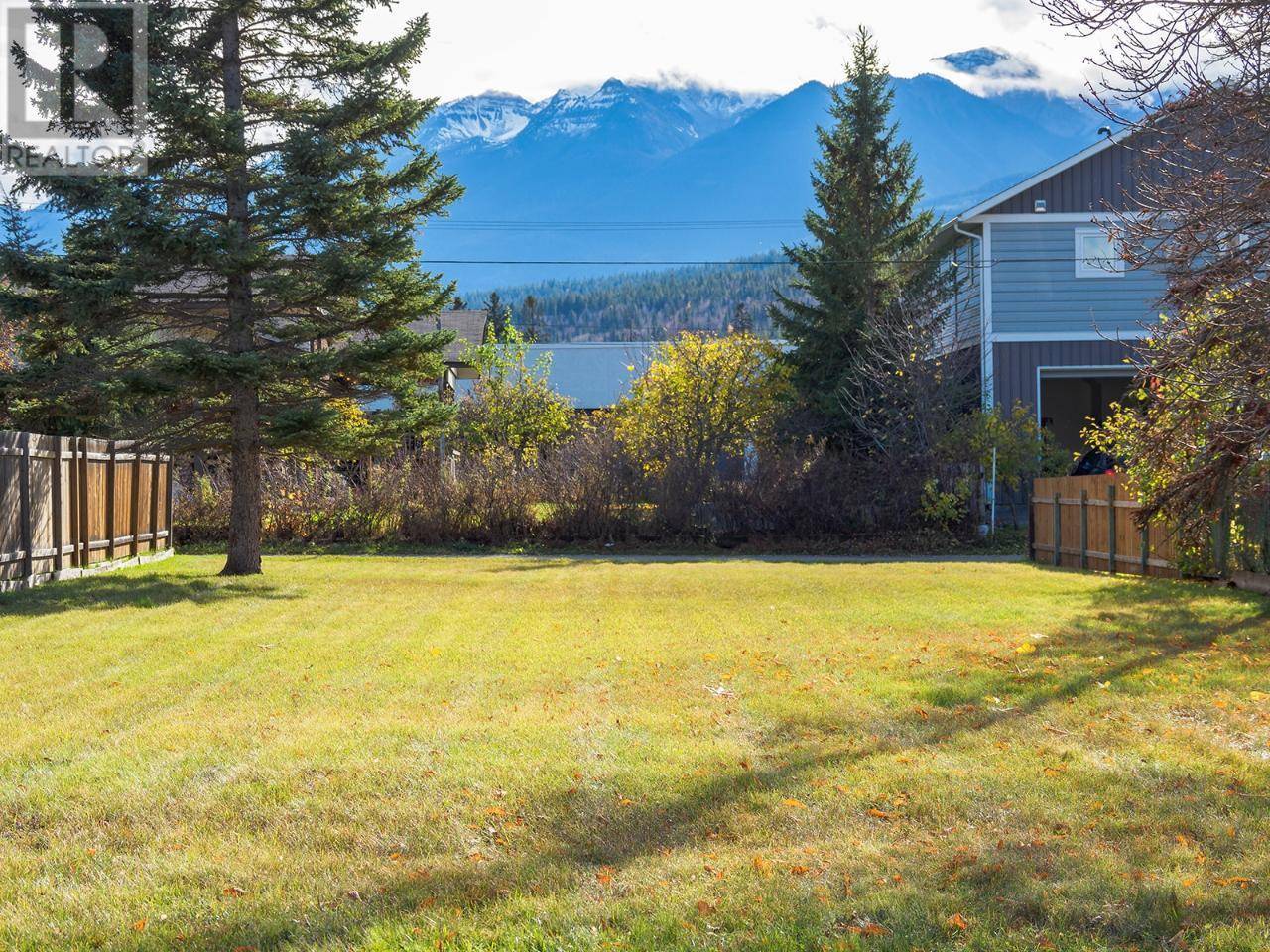 Golden, BC V0A1H0,618 8TH  S Street