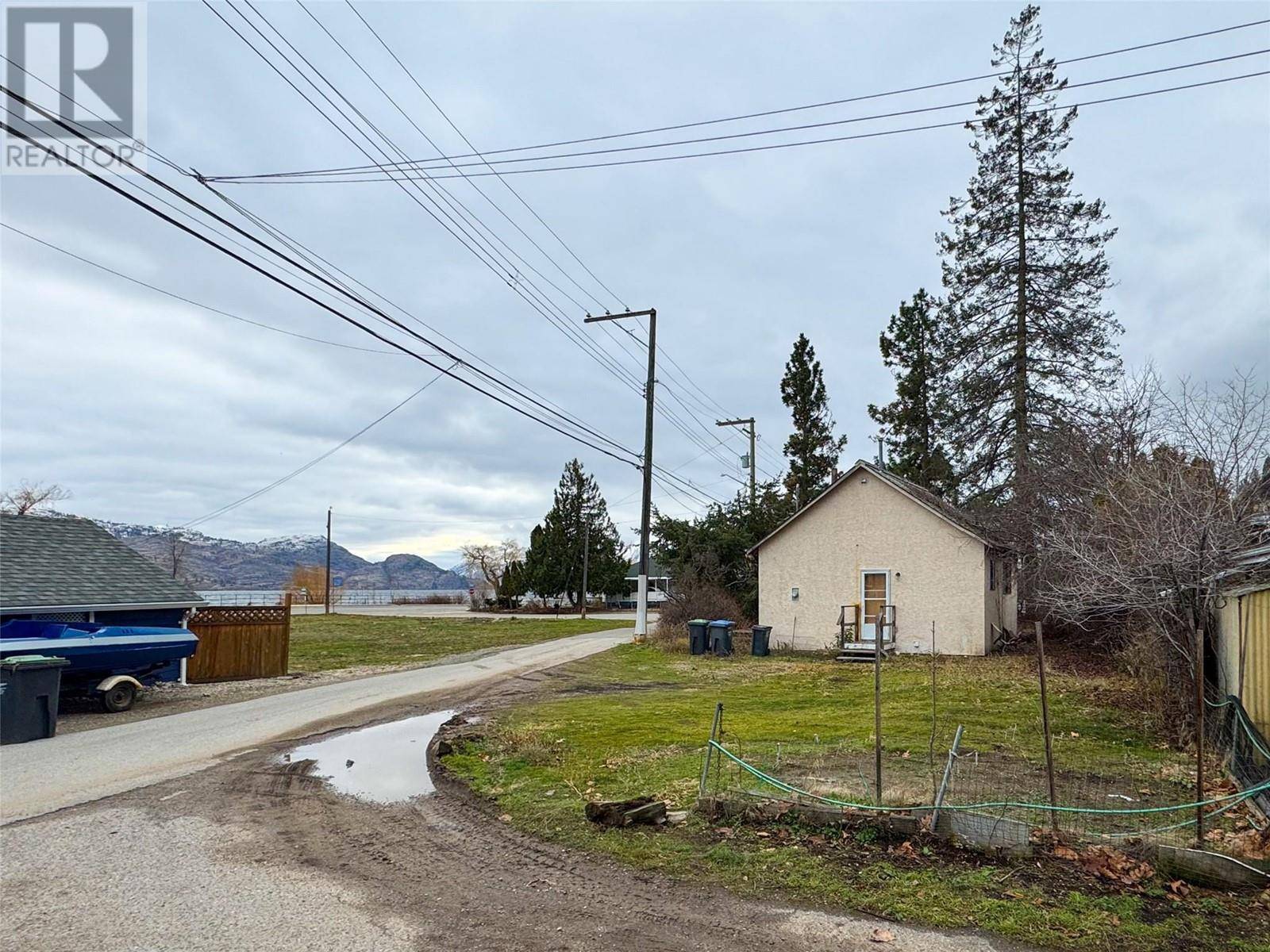 Peachland, BC V0H1X6,4416 4th Street