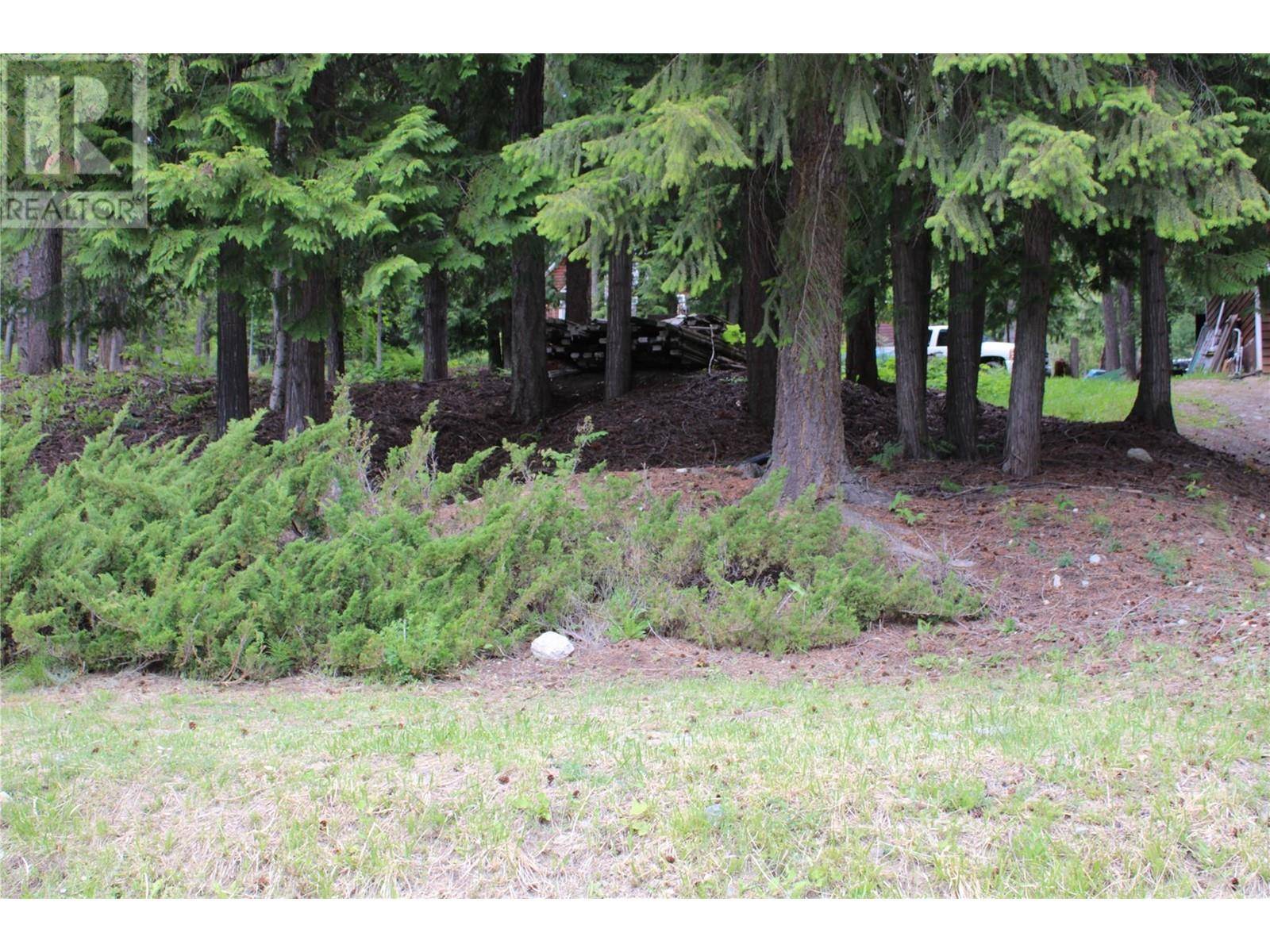Anglemont, BC V0E1M8,Lot 146 Estate Drive
