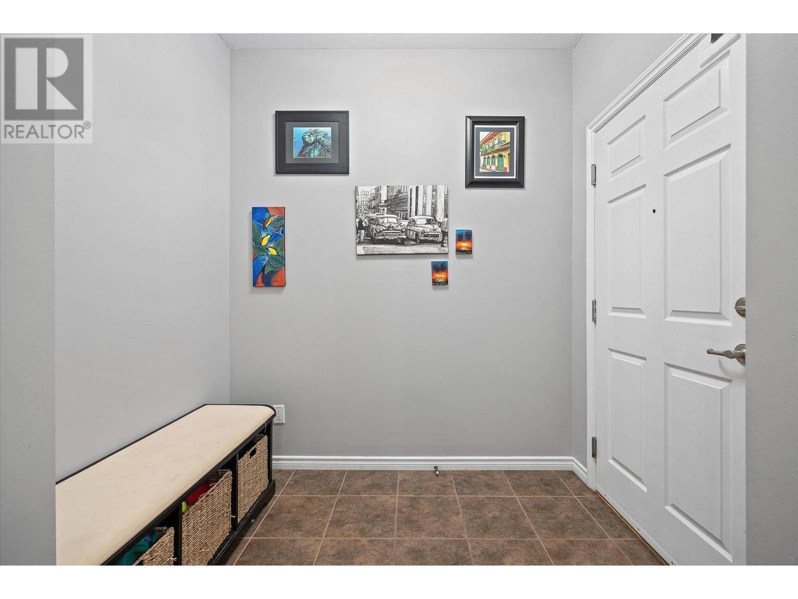Kelowna, BC V1Y6R3,1125 Bernard AVE #204