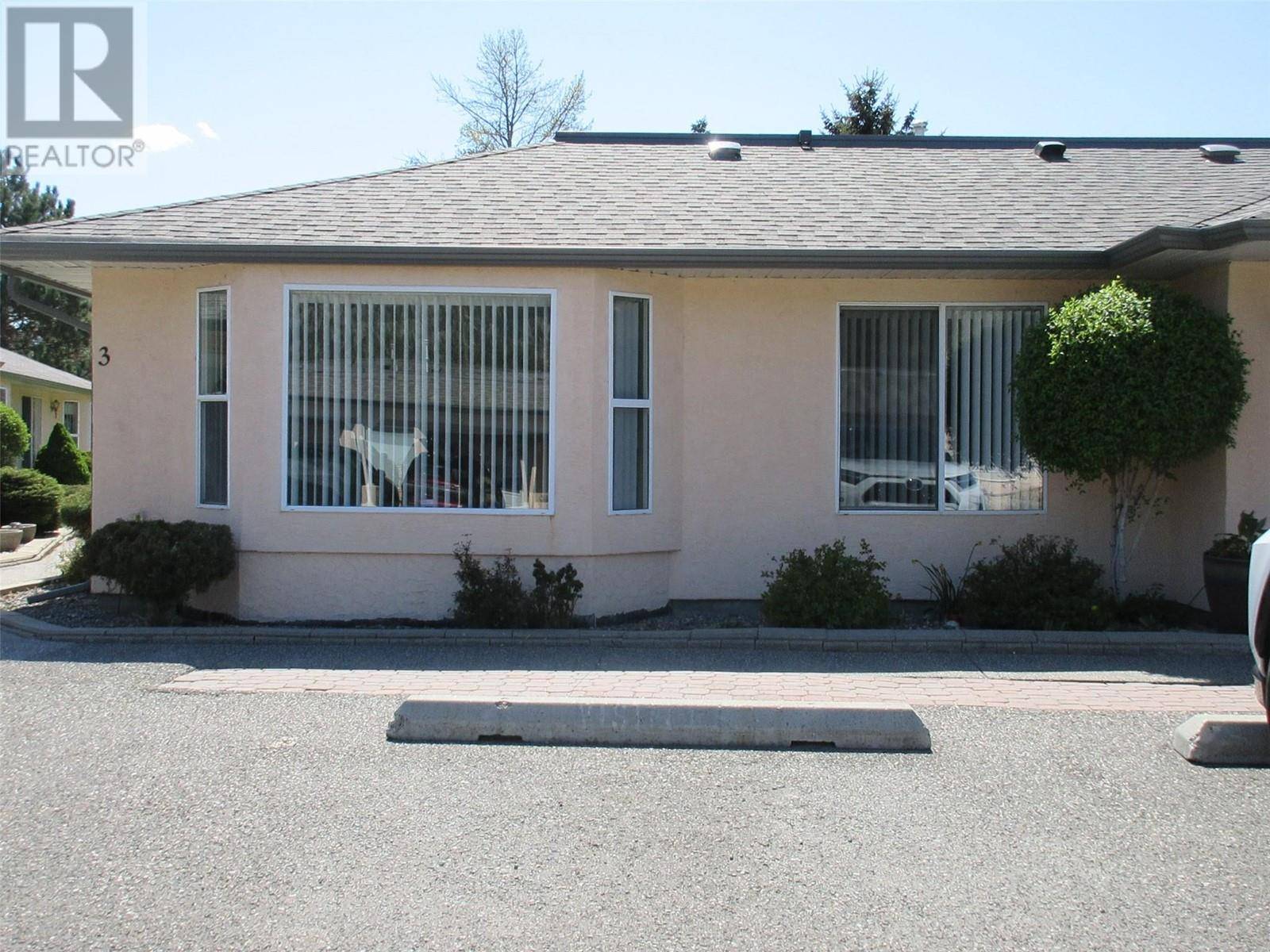 Merritt, BC V1K1C8,2760 Voght ST #3