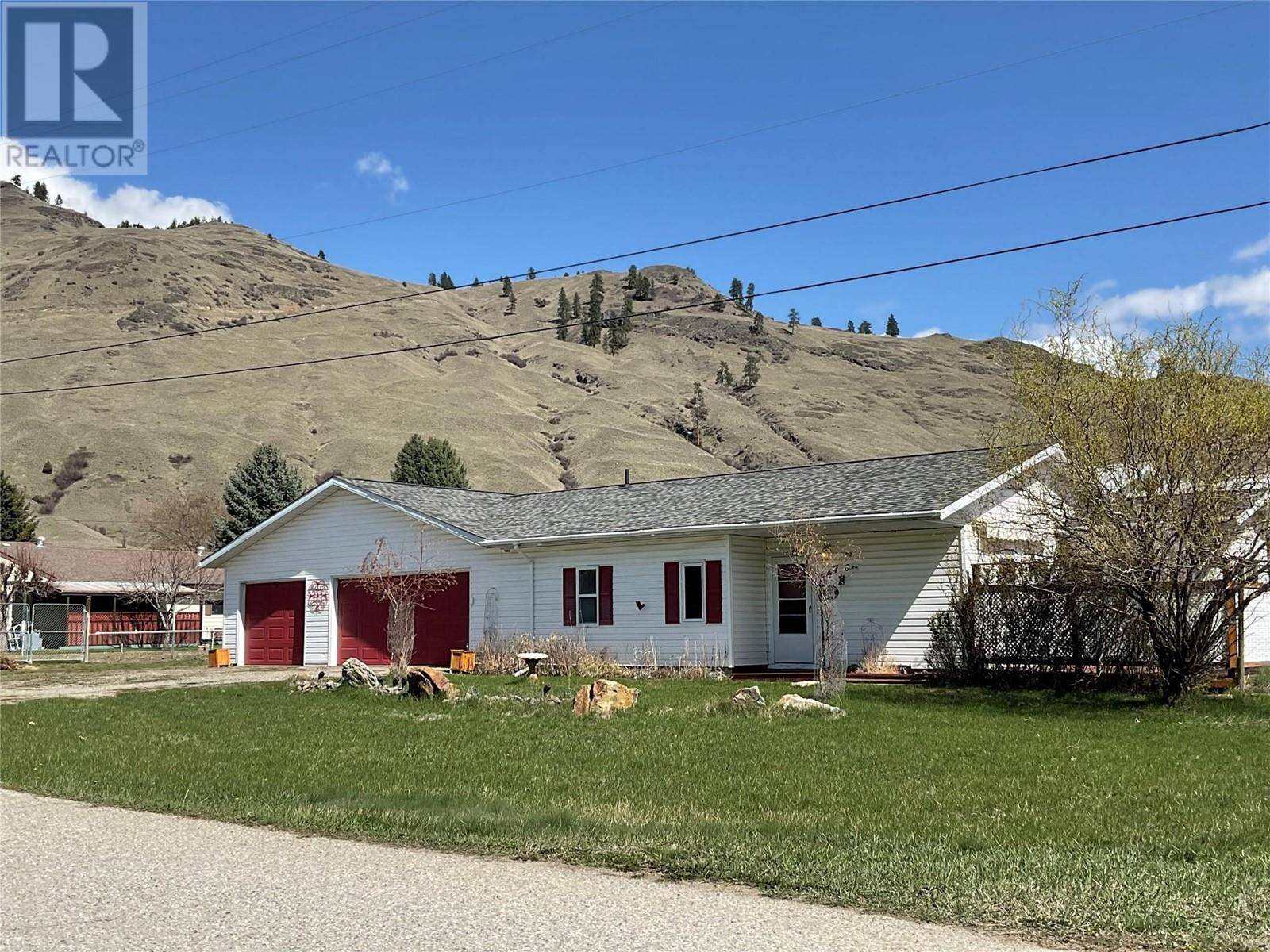 Midway, BC V0H1M0,547 EIGHTH Avenue