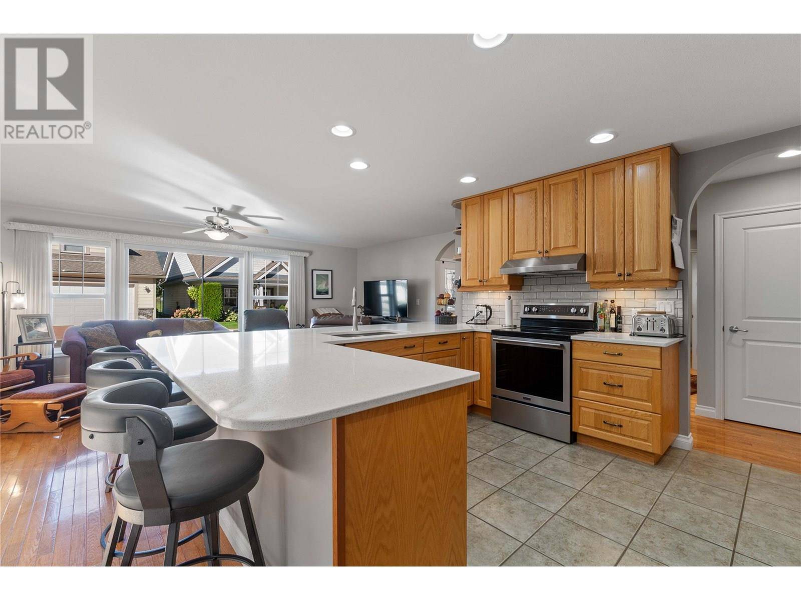 Salmon Arm, BC V1E0A5,1231 10 ST Southwest #38