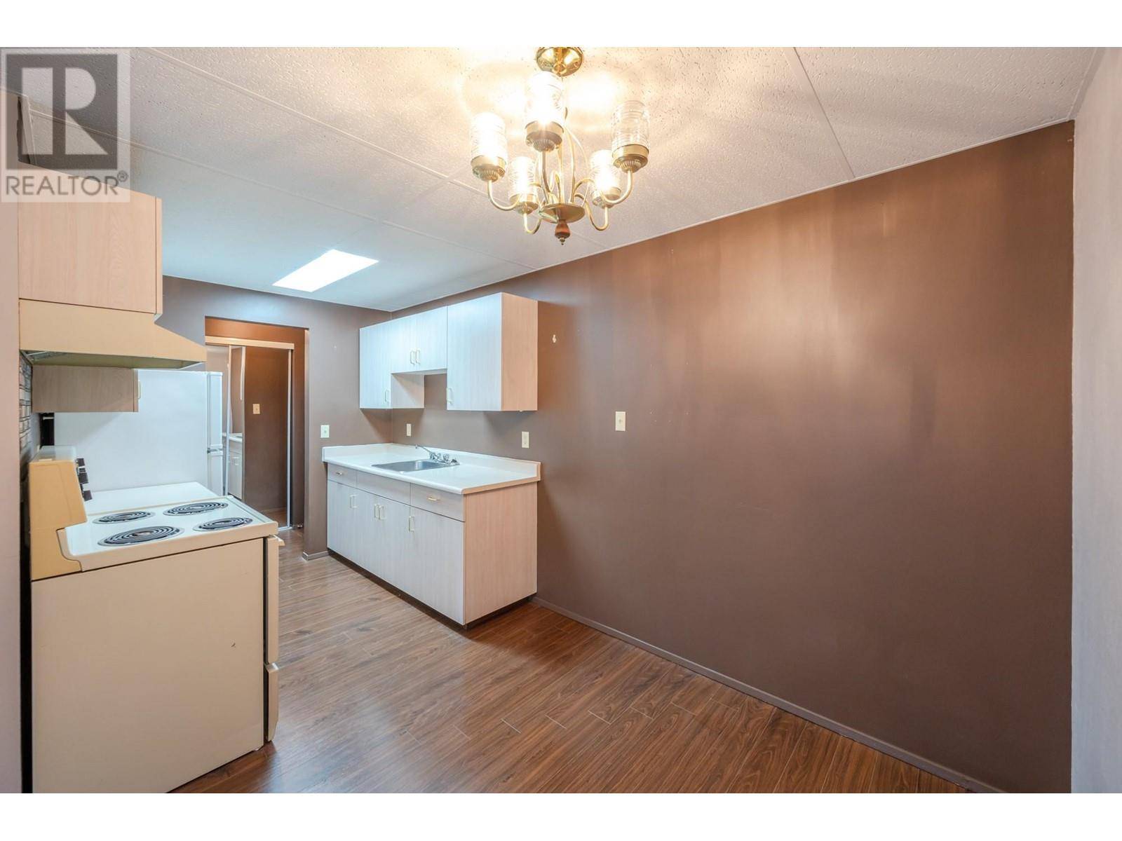 Penticton, BC V2A2N5,1410 Penticton AVE #215