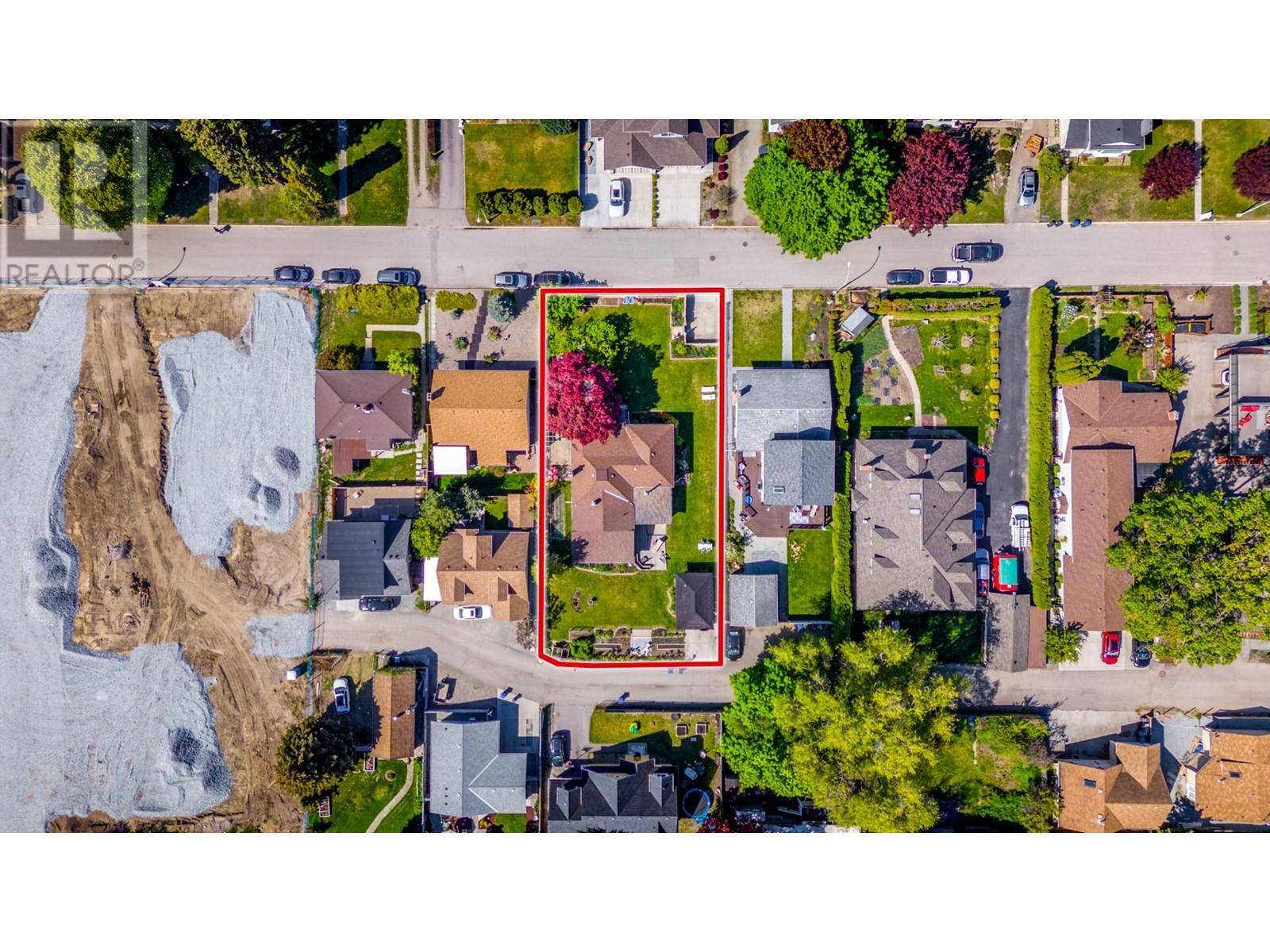 Kelowna, BC V1Y5M2,607 Glenwood Avenue
