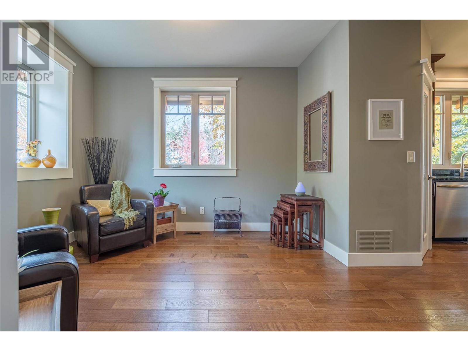 Vernon, BC V1H1Y4,536 Falcon Point Way