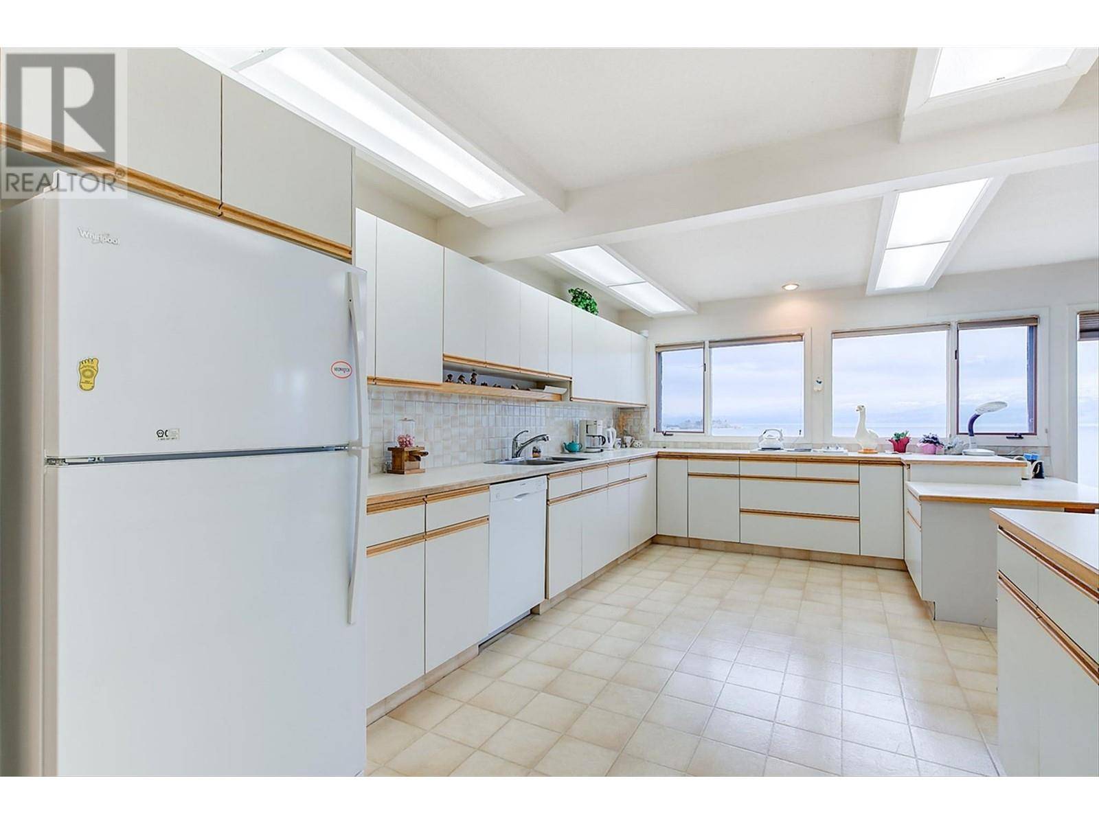 West Kelowna, BC V4T2K1,3963 Angus Drive
