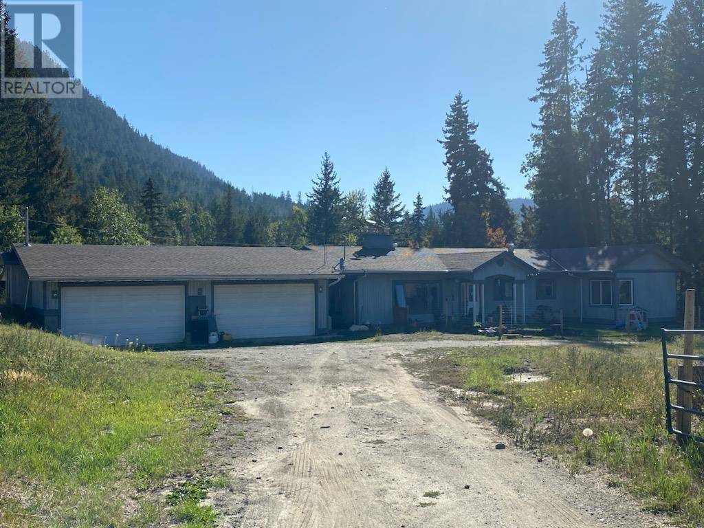 Kamloops, BC V0E1Z1,1460 HEFFLEY LOUIS CR Road