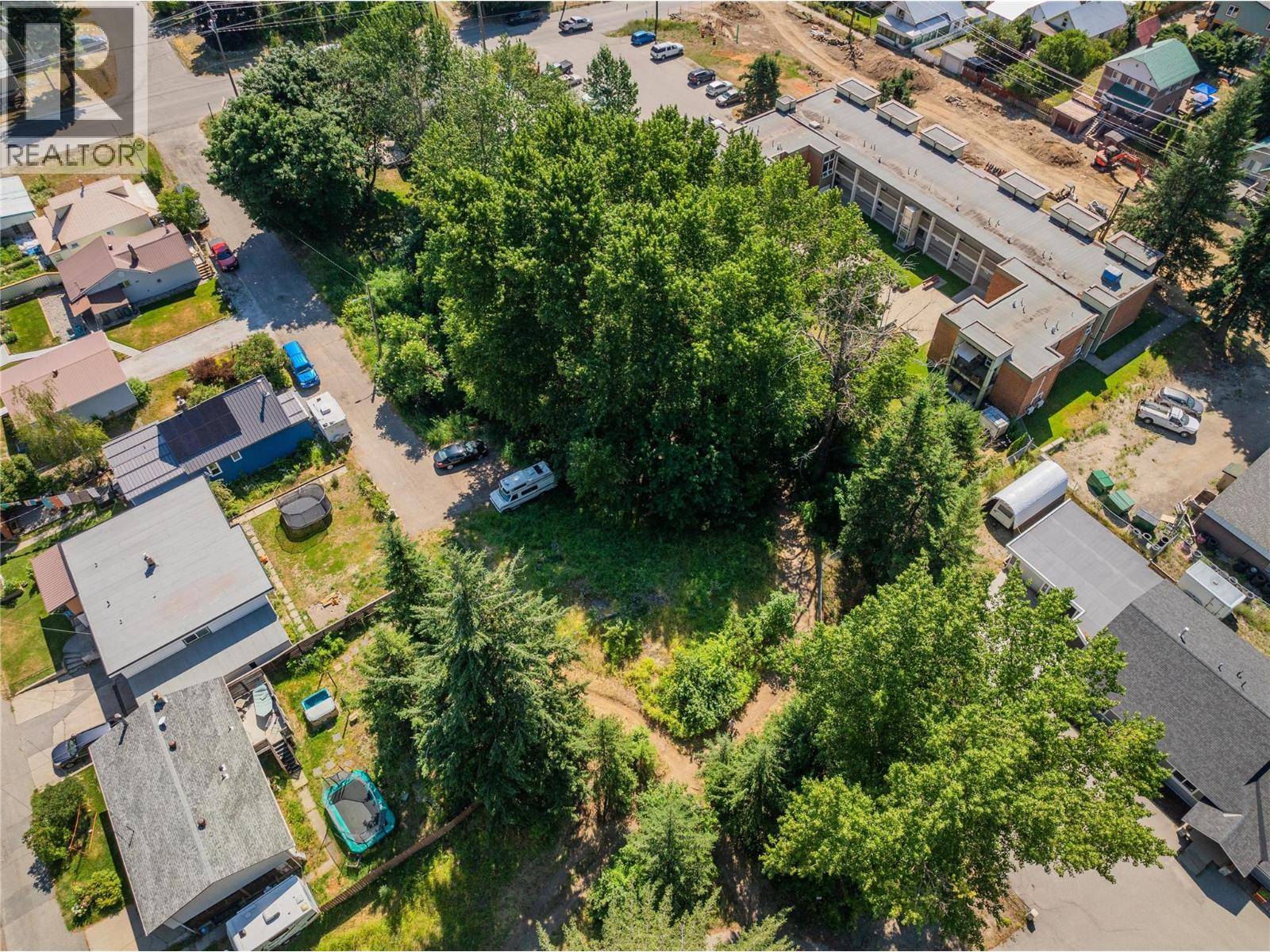 Rossland, BC V0G1Y0,Lot 13-20 THIRD Avenue