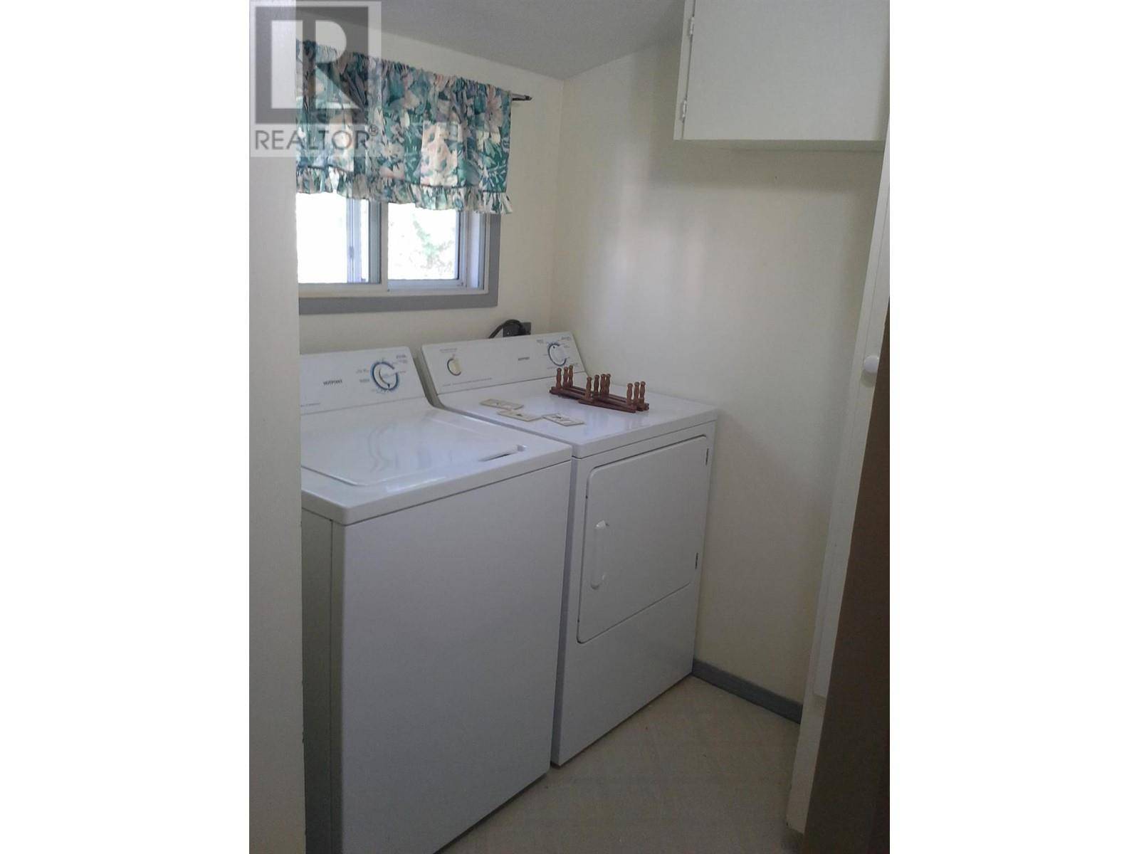 Creston, BC V0B1G4,1422 MURDOCH Street