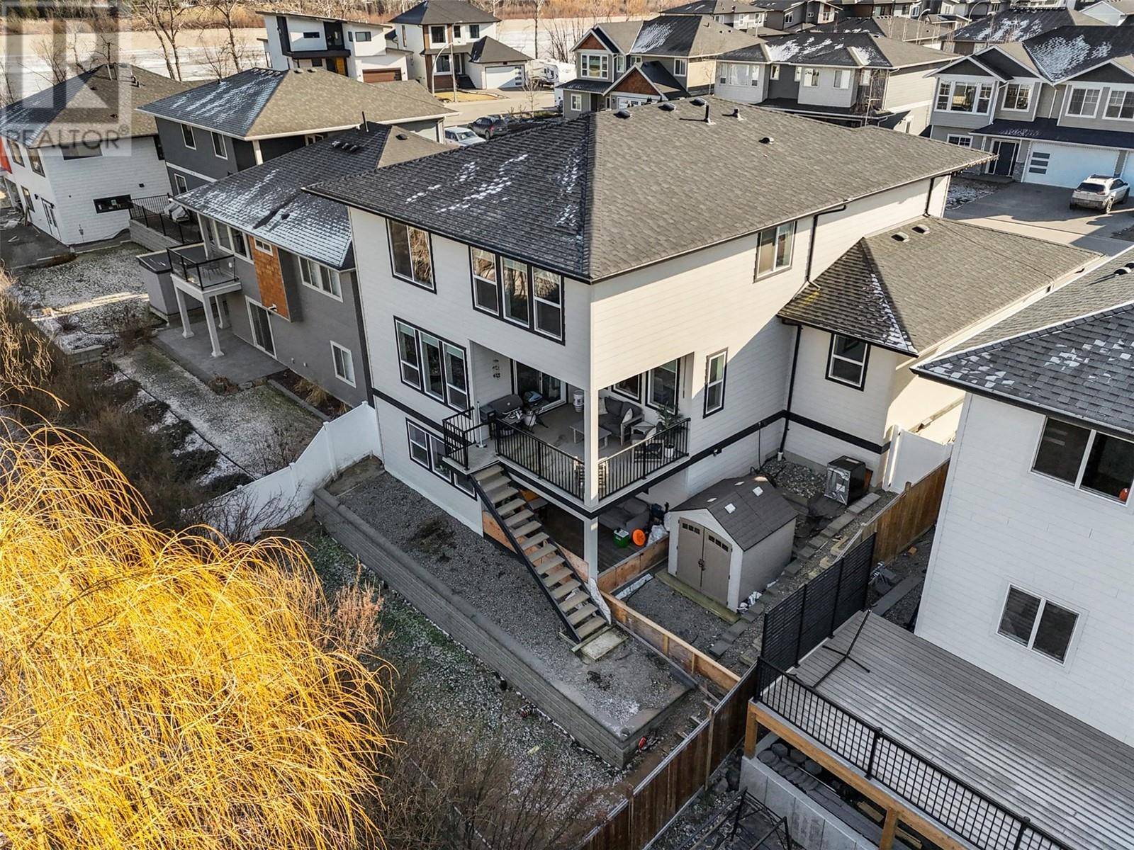 Kamloops, BC V2B0E6,2710 BEACHMOUNT Crescent