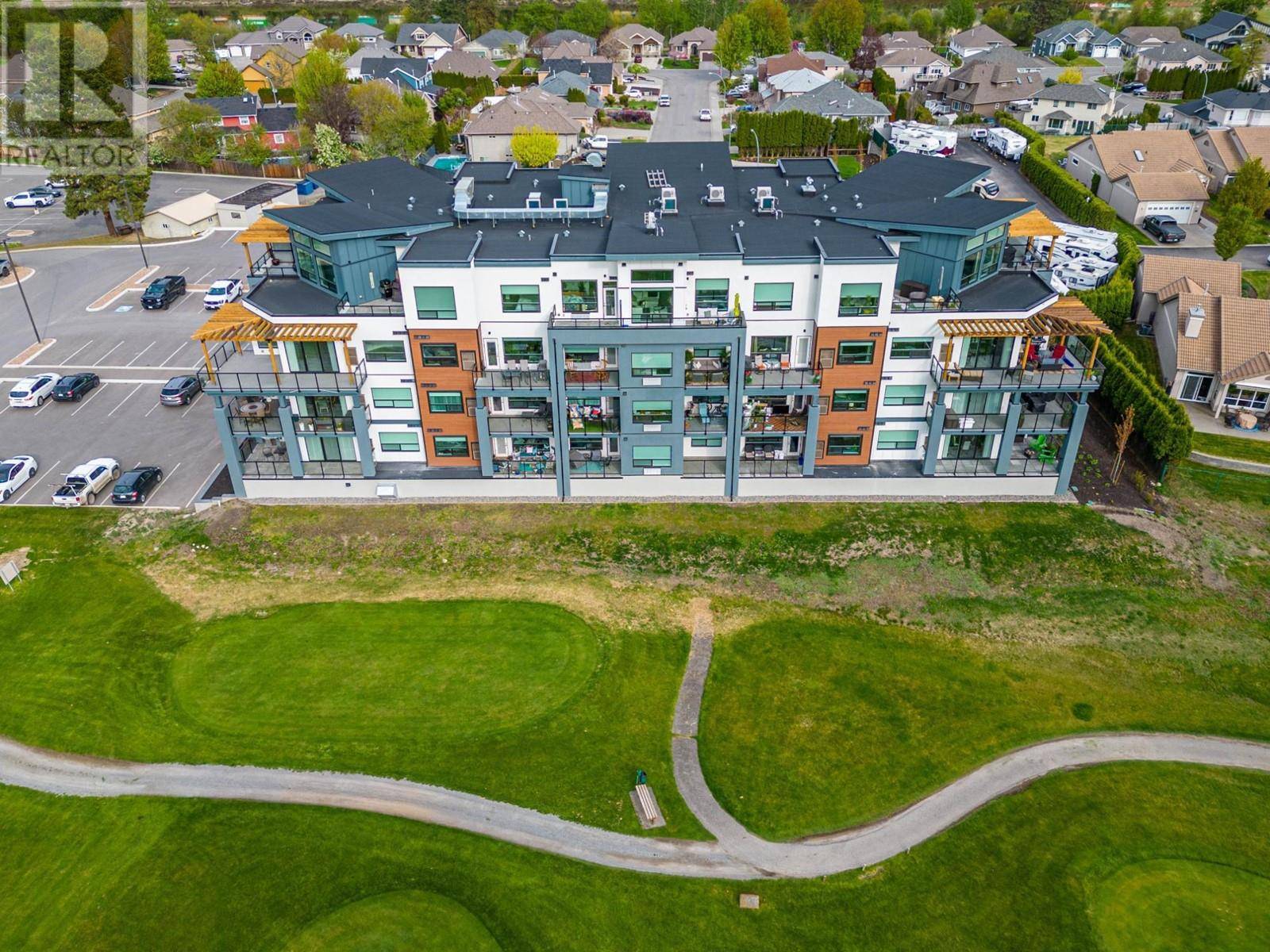 Kamloops, BC V2B0K2,651 DUNES DR #401