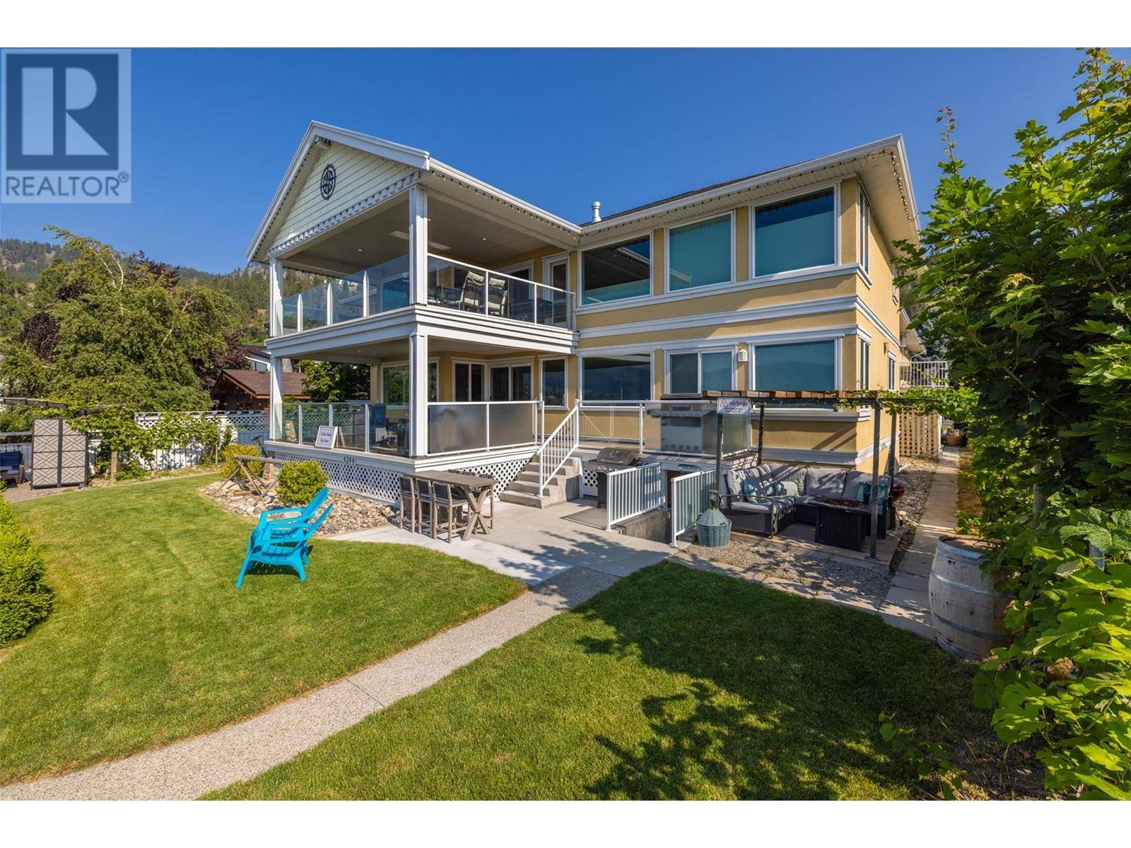 Peachland, BC V0H1X6,4244 Beach Avenue