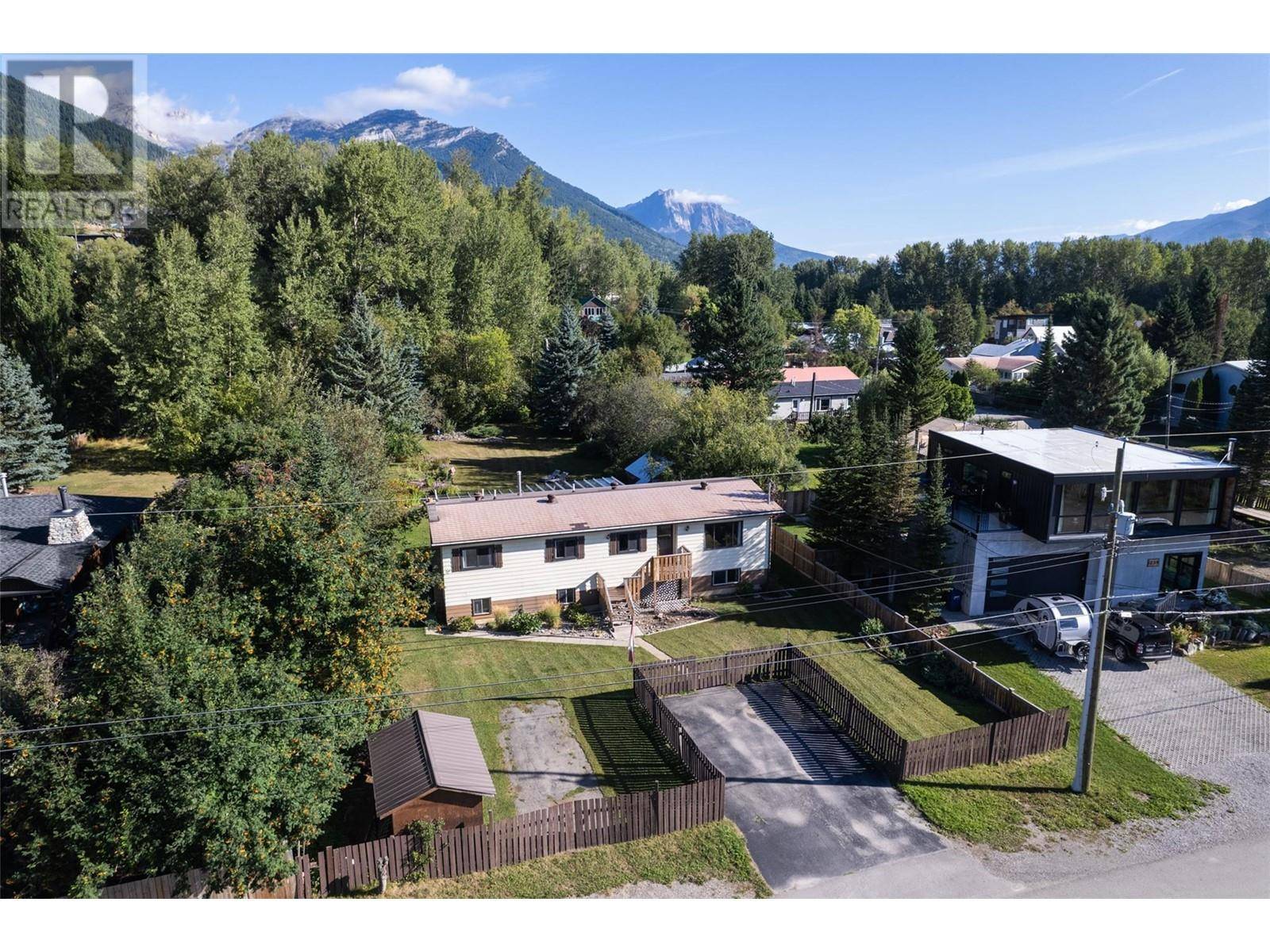 Fernie, BC V0B1M1,1269 COLCLOUGH Avenue