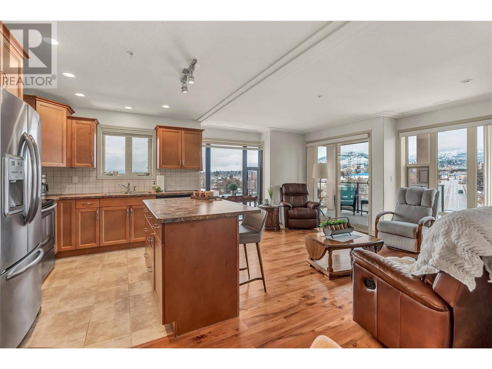 Penticton, BC V2A8R5,2113 Atkinson ST #506