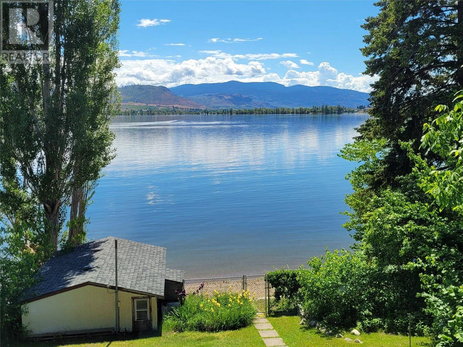 Osoyoos, BC V0H1V1,8503 Kingfisher Drive