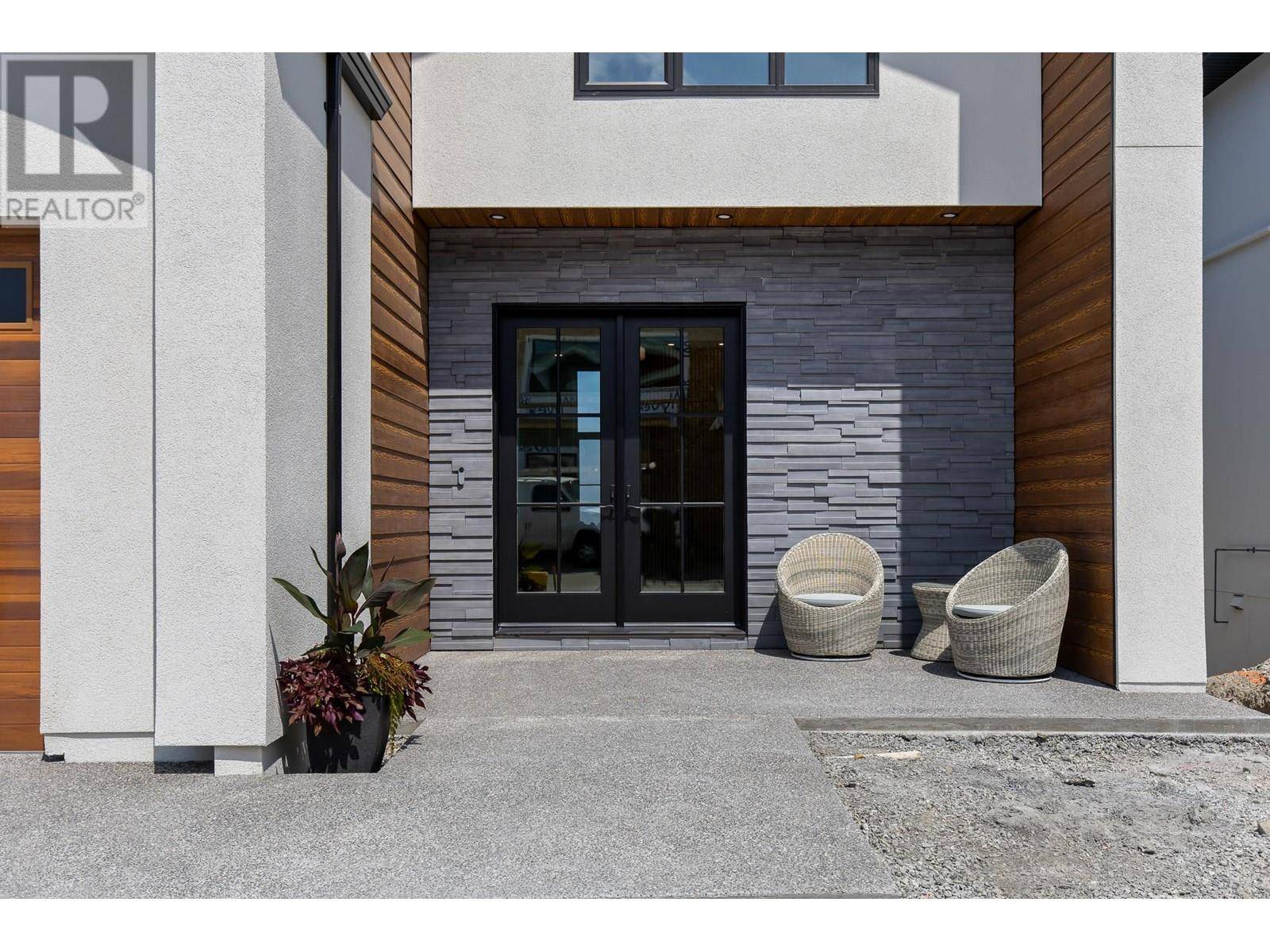 Kelowna, BC V1W5L3,4964 Bucktail Lane