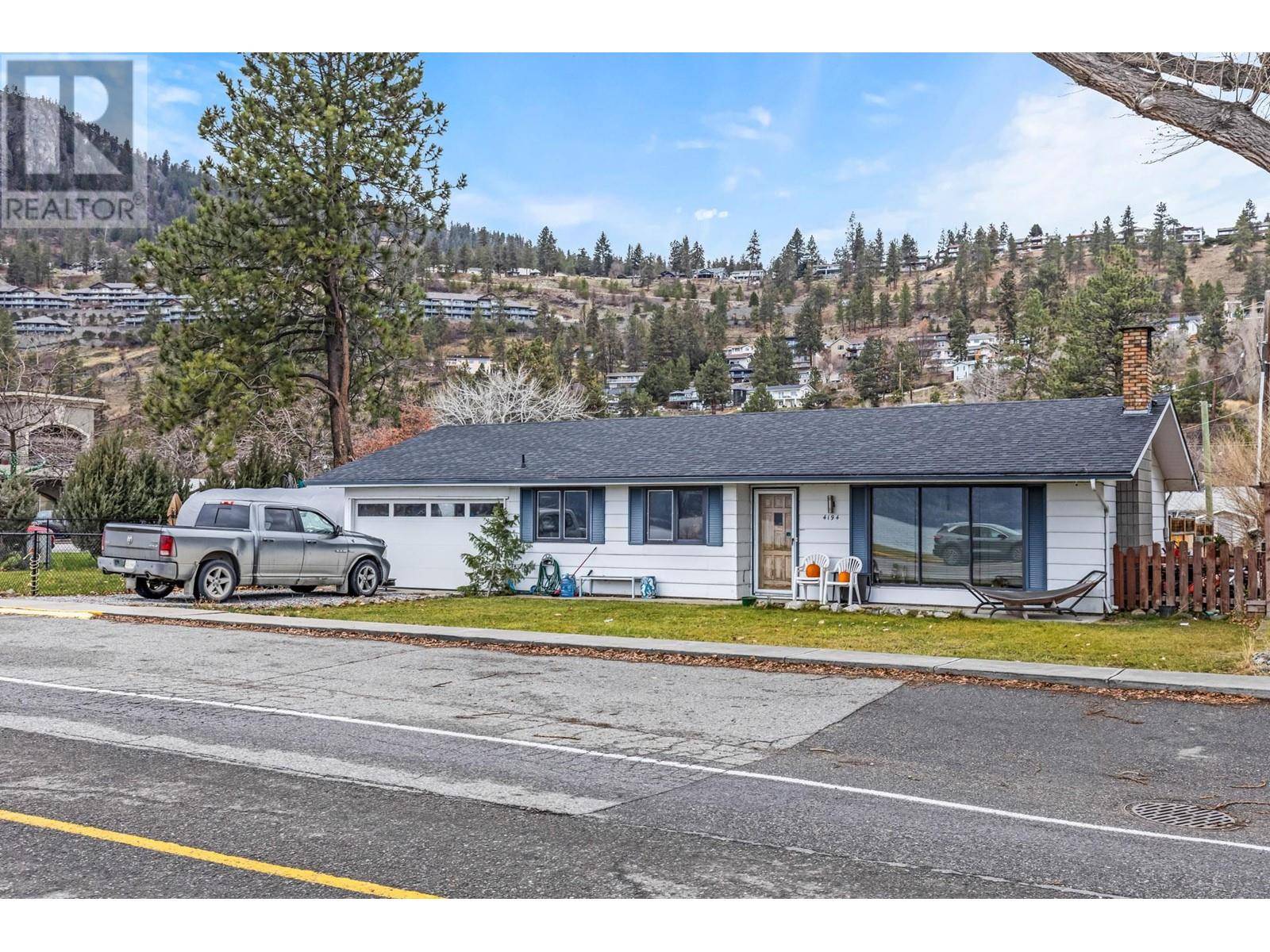 Peachland, BC V0H1X6,4194 Beach Avenue