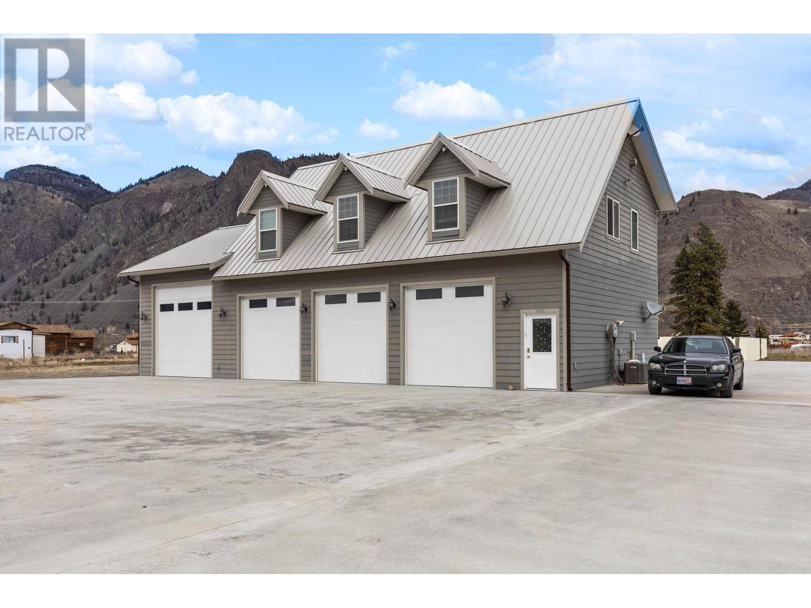 Cawston, BC V0X1C2,2338 HWY 3