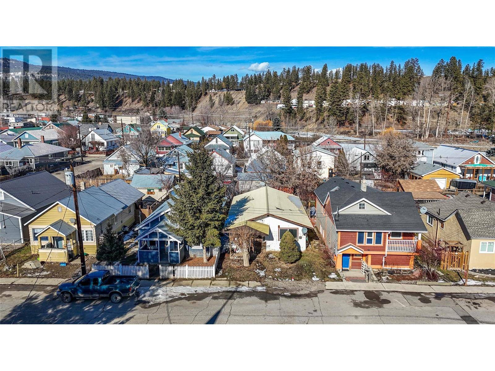 Princeton, BC V0X1W0,37 KENLEY Avenue