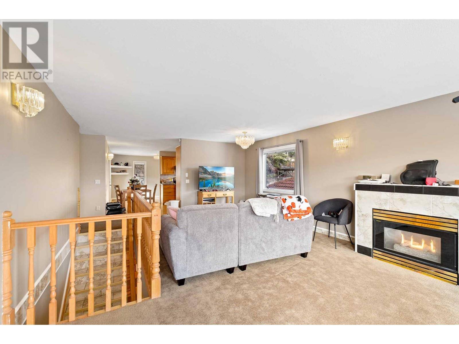 Kelowna, BC V1V1W7,452 Glen Pine CT #9