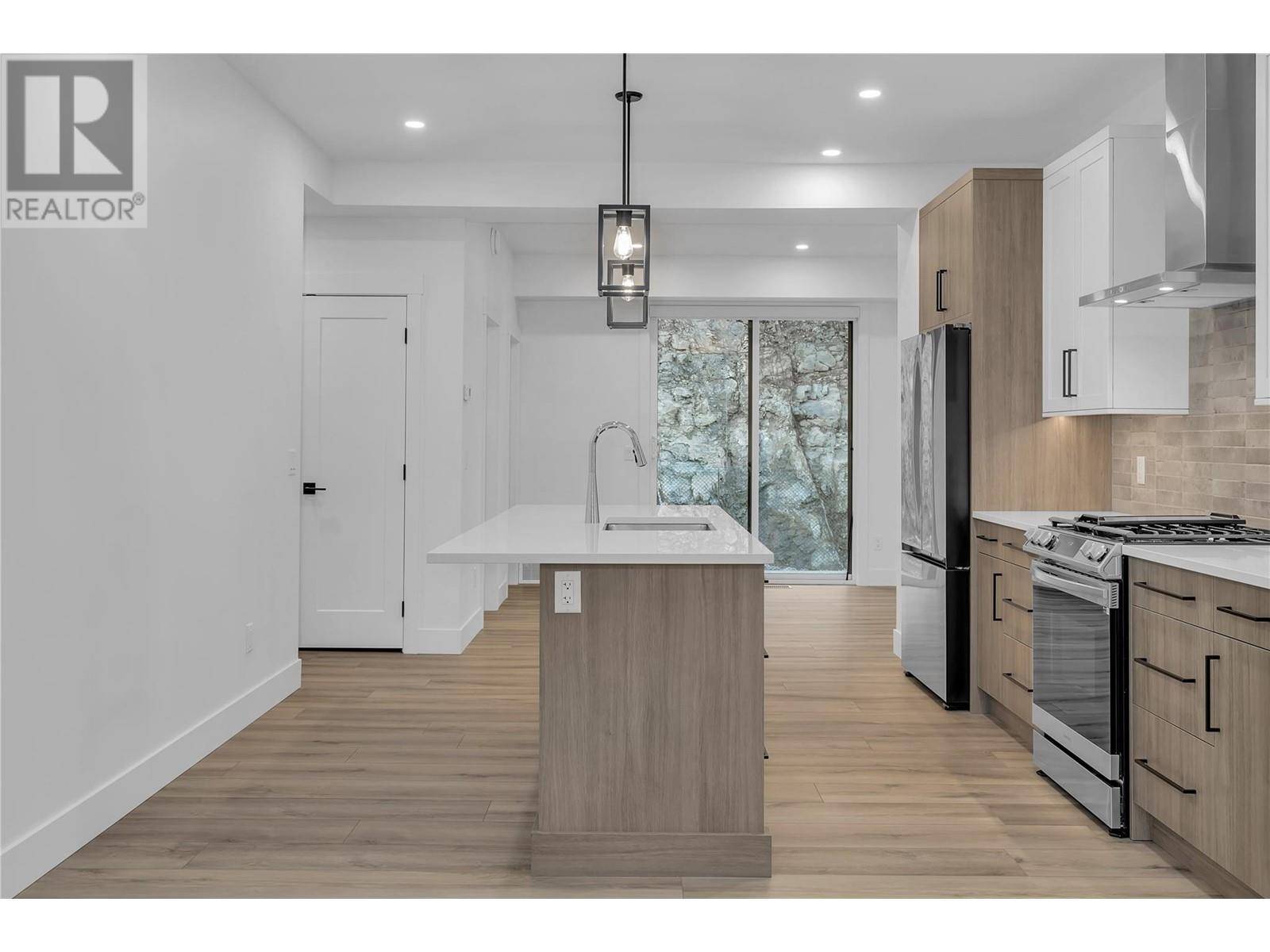 West Kelowna, BC V4T0G8,2835 Canyon Crest DR #17