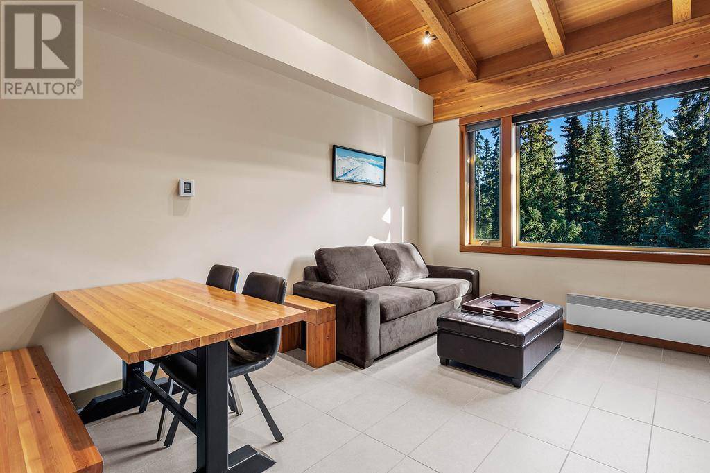 Kamloops, BC V0E5N0,3270 VILLAGE WAY #403
