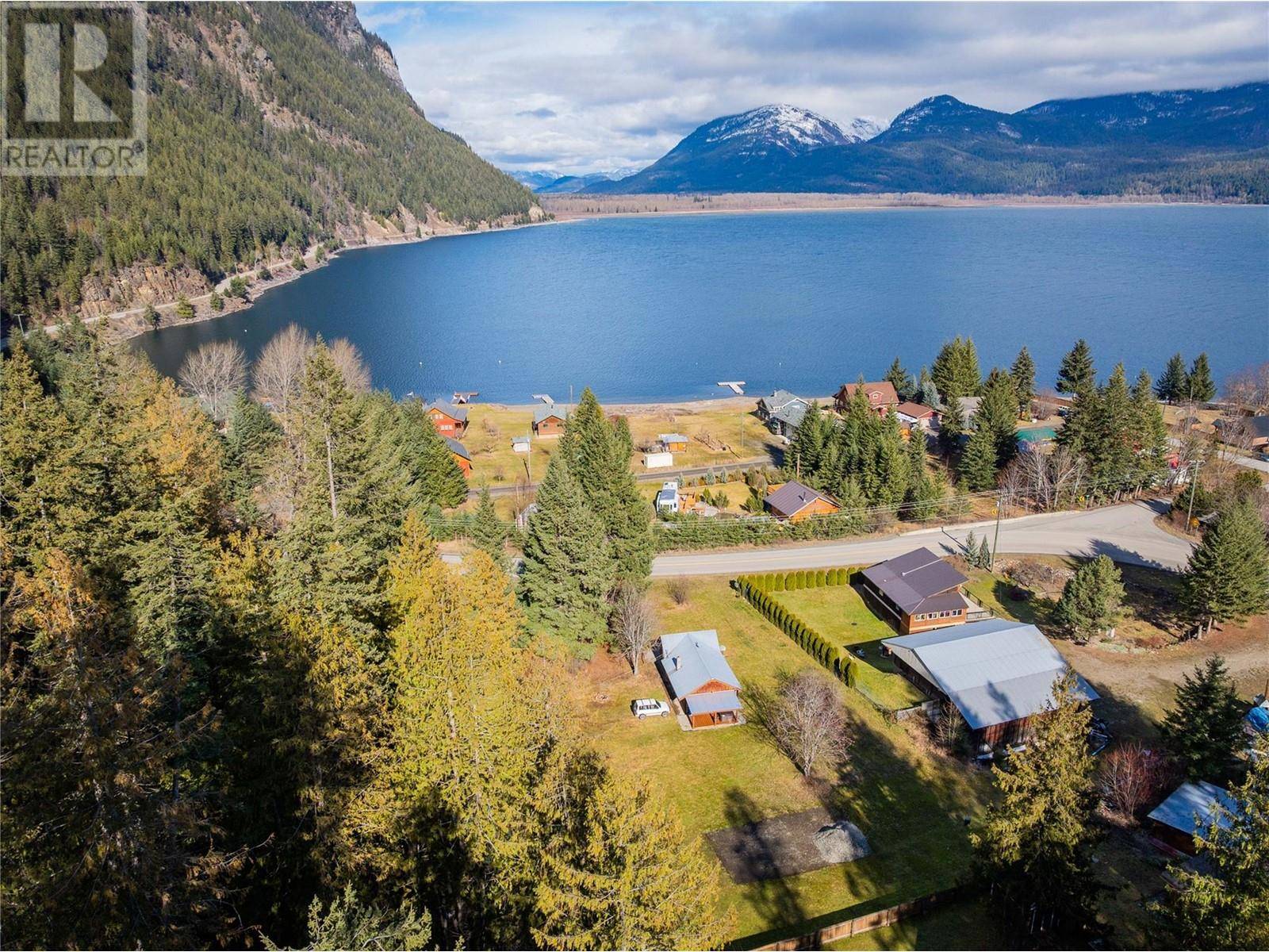 Kaslo, BC V0G1M0,11845 31 Highway