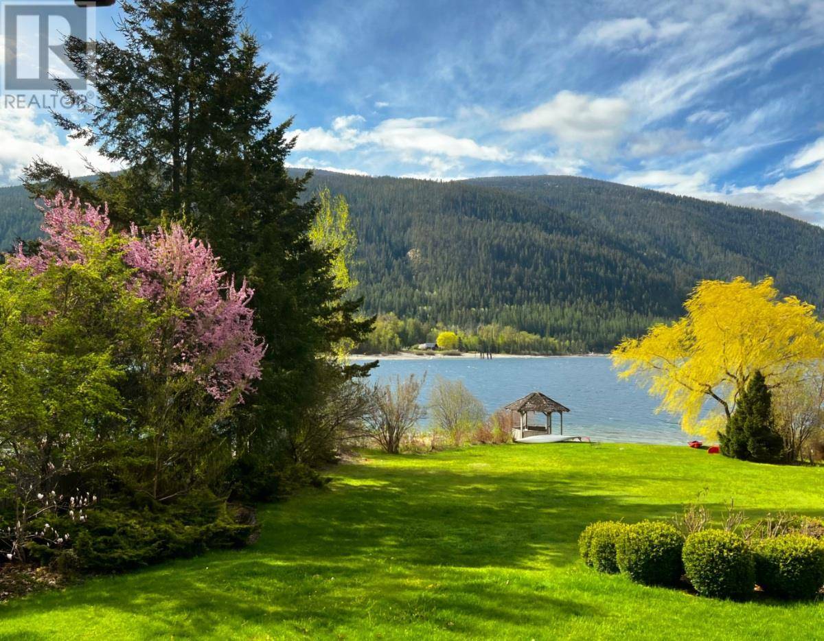 Nelson, BC V1L6M8,3946 MacGregor Road