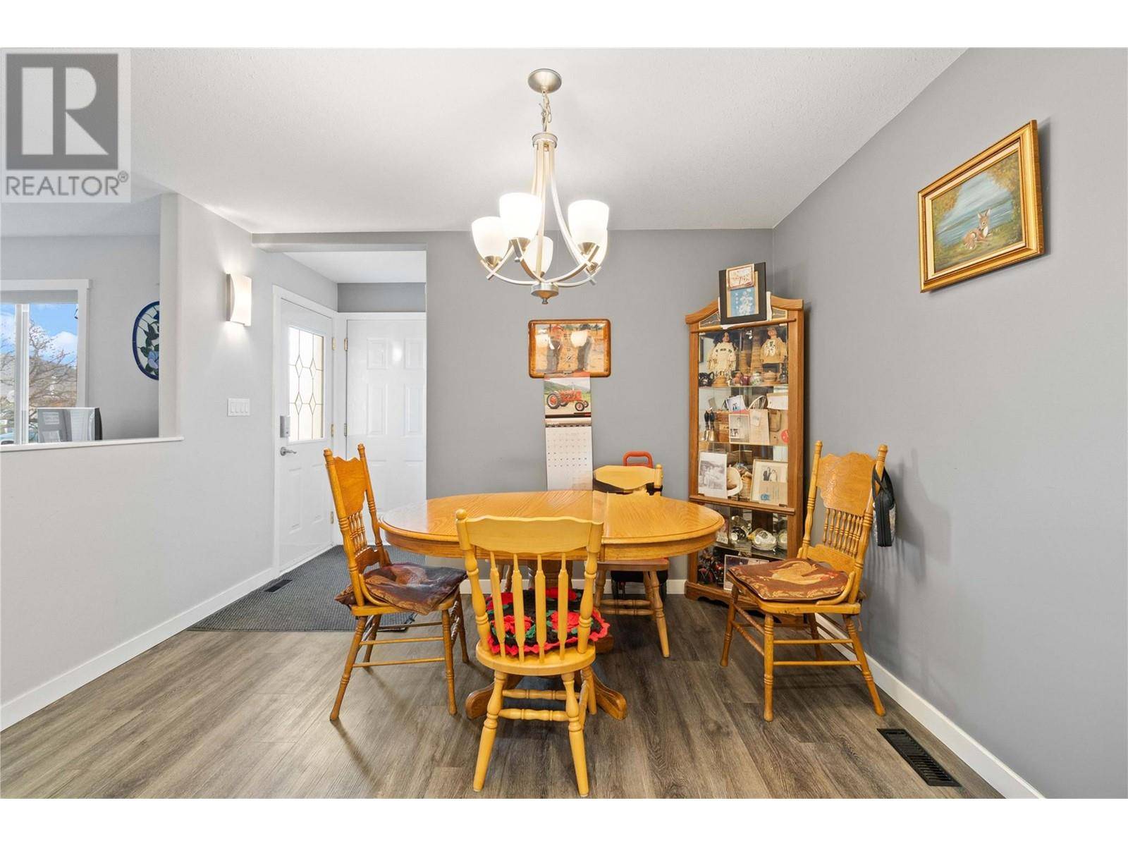 Salmon Arm, BC V1E1A3,111 Harbourfront DR Northwest #31