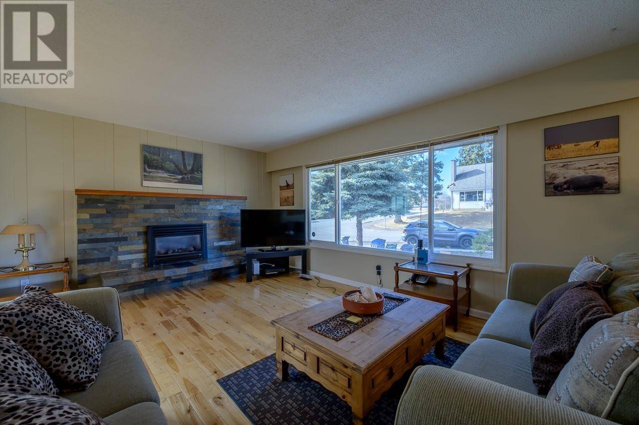 Kamloops, BC V2B6A9,1612 Sheridan Drive