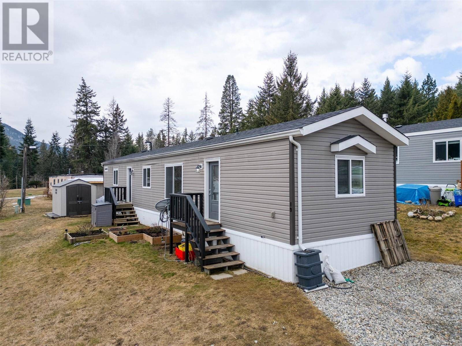 Nelson, BC V1L6L5,2905 LOWER SIX MILE RD #19