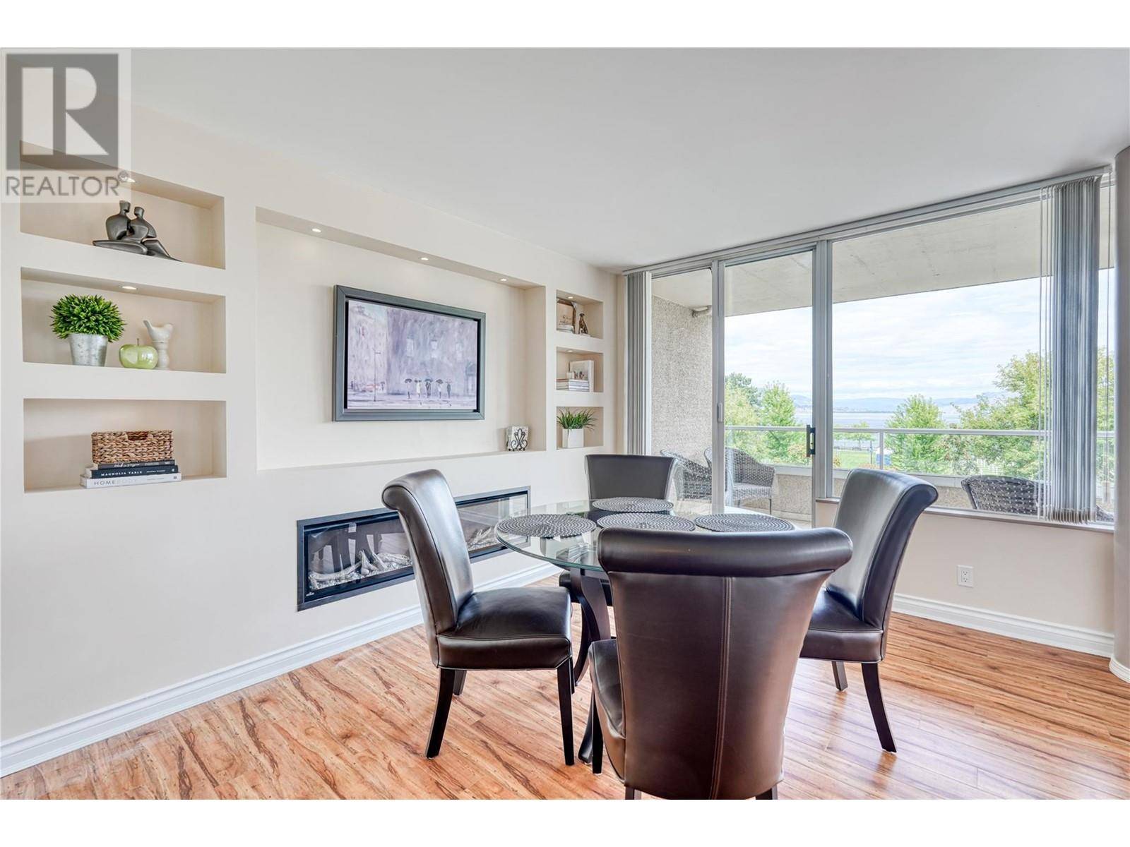 Penticton, BC V2A1B5,86 LAKESHORE DR #304