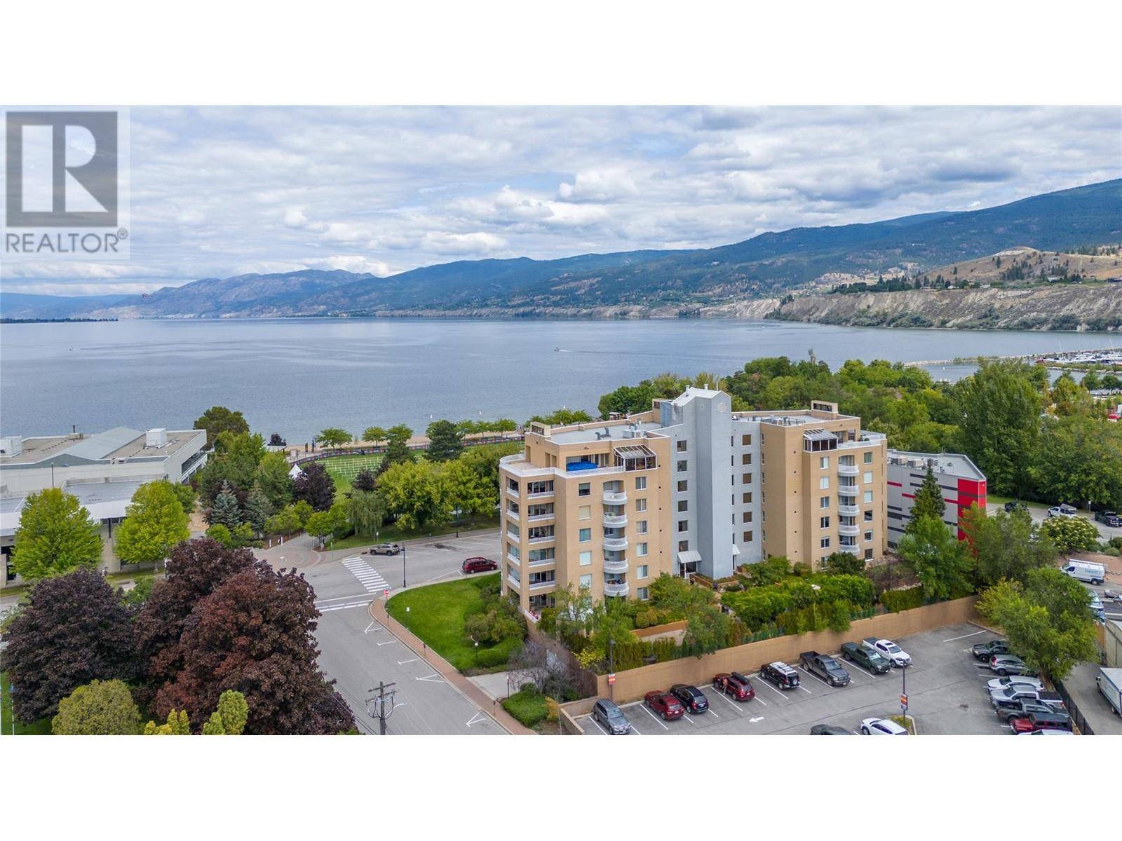Penticton, BC V2A1B5,86 LAKESHORE DR #304