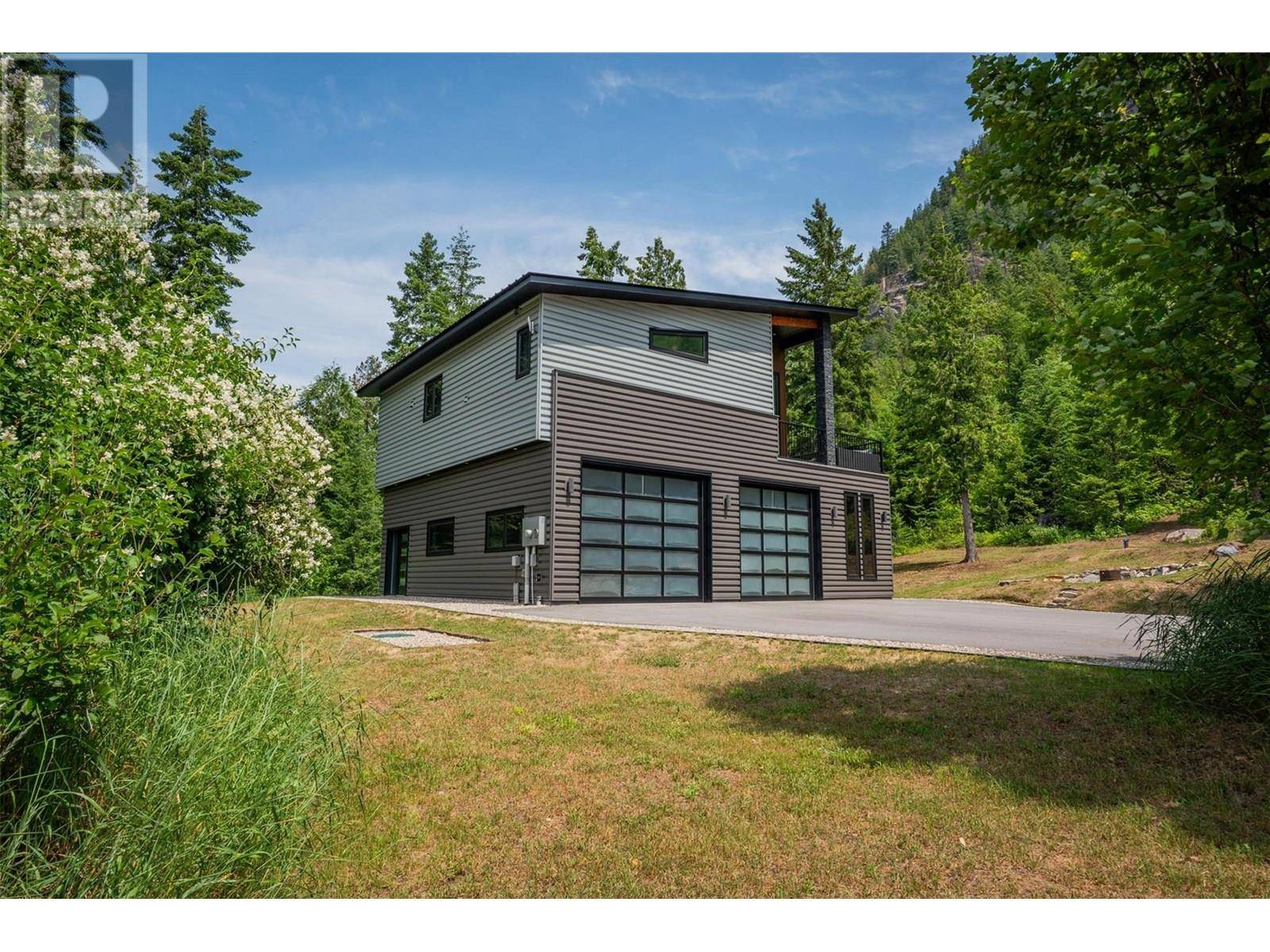Castlegar, BC V1N4T1,1959 SANDY Road