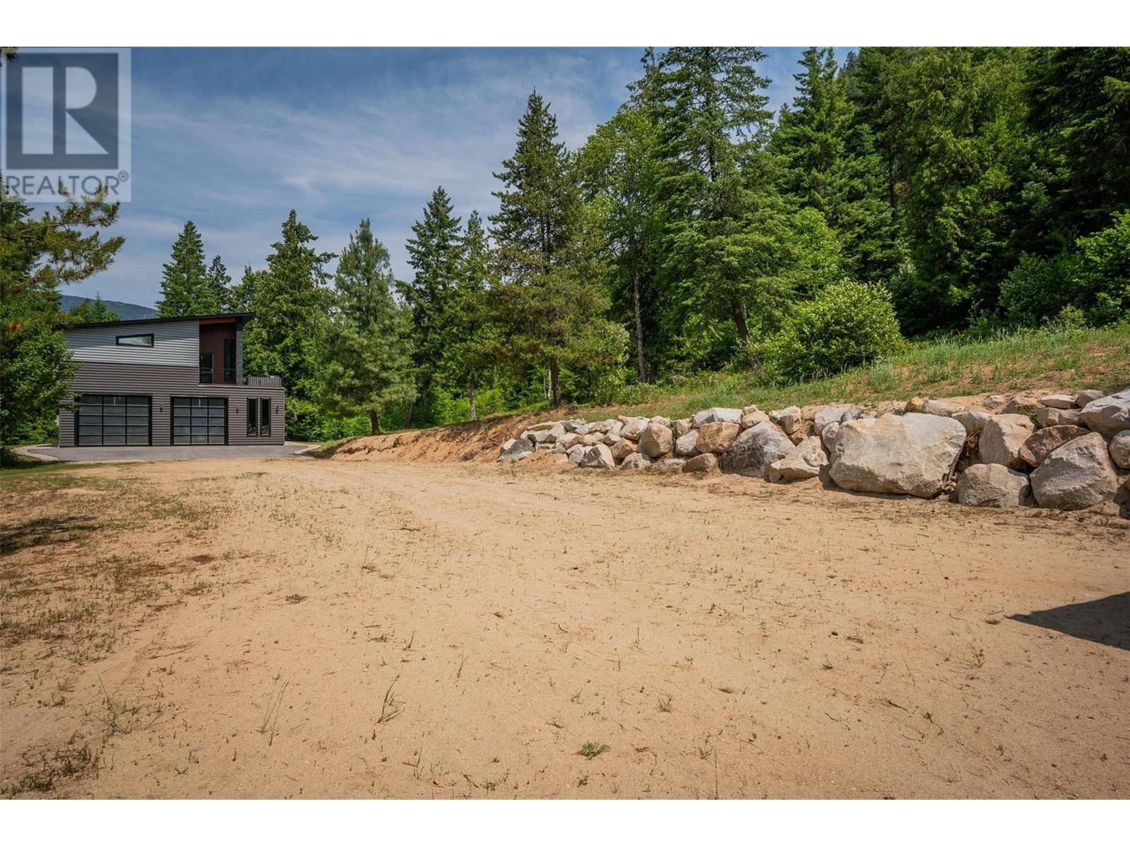 Castlegar, BC V1N4T1,1959 SANDY Road