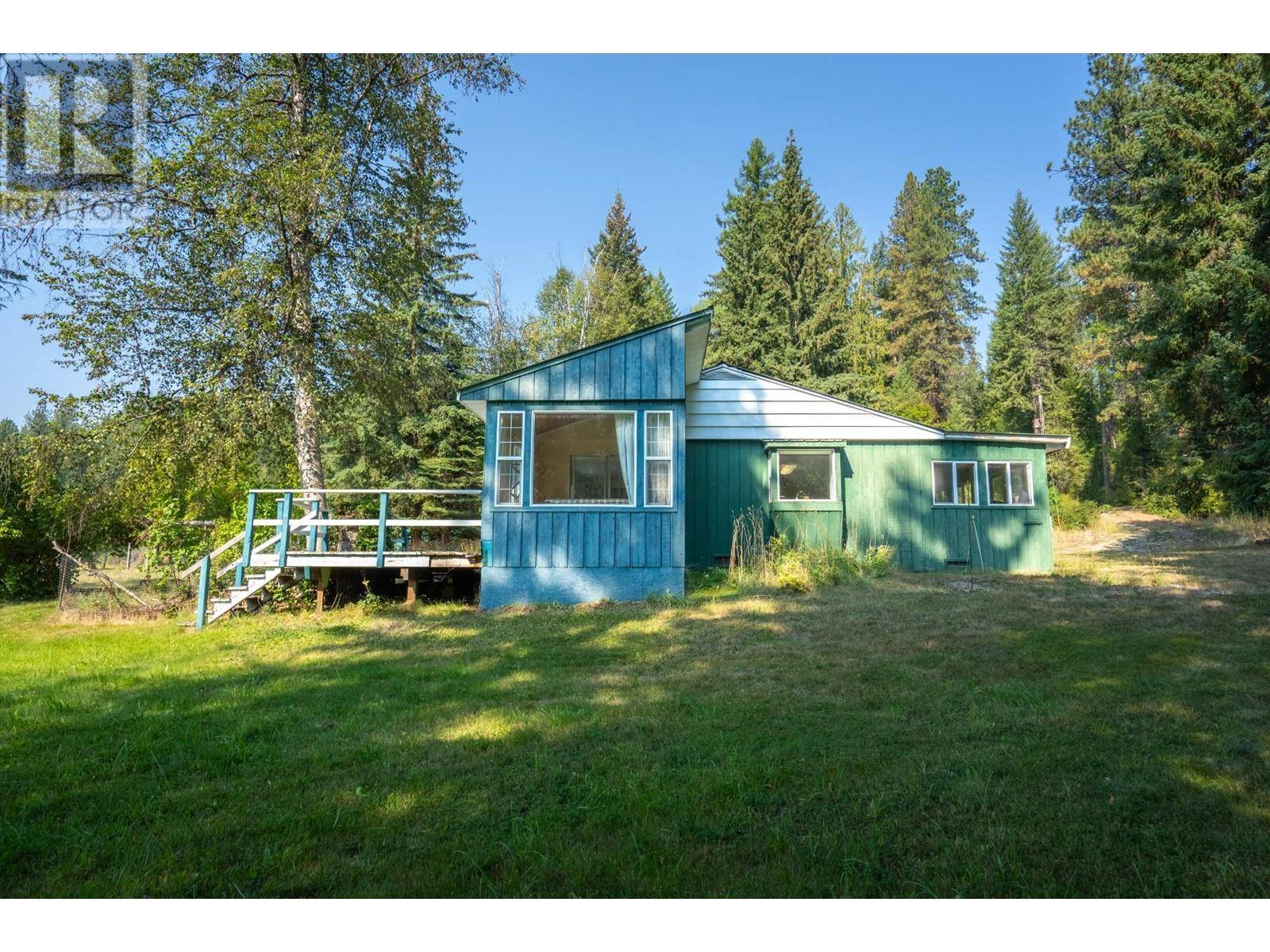 Christina Lake, BC V0H1E3,2350 FIFE Road